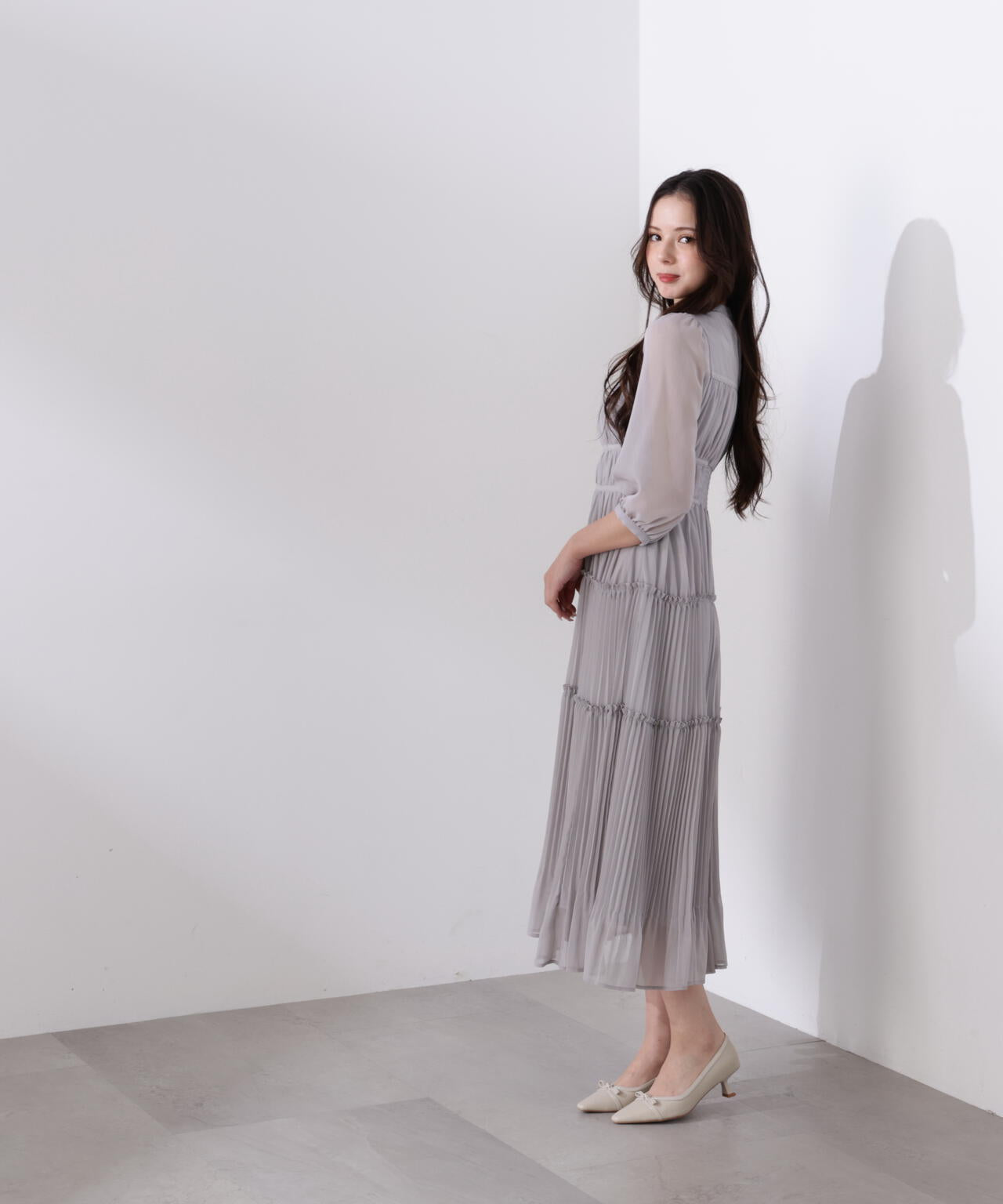 美品　SPECCHIO プリーツロングワンピース SPECCHIO（ロングワンピース/マキシワンピース）のフリマアイテム一覧