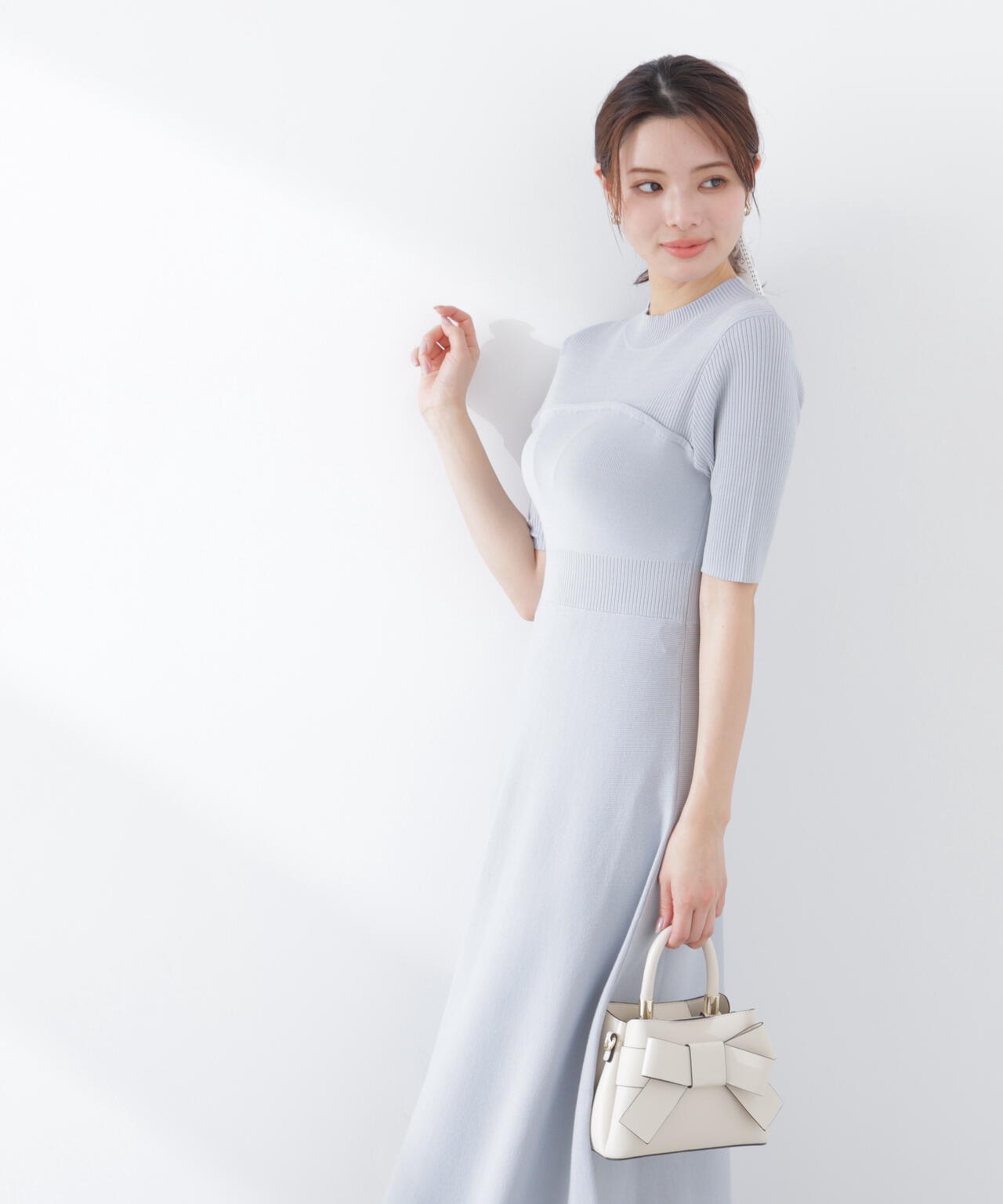 スカーフ付きニットワンピース