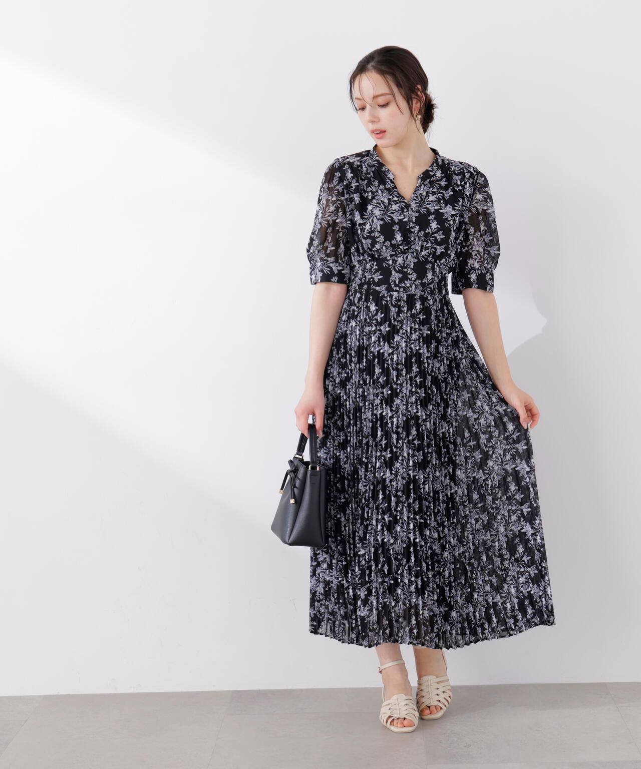 花柄プリーツワンピース【WEB・一部店舗限定】