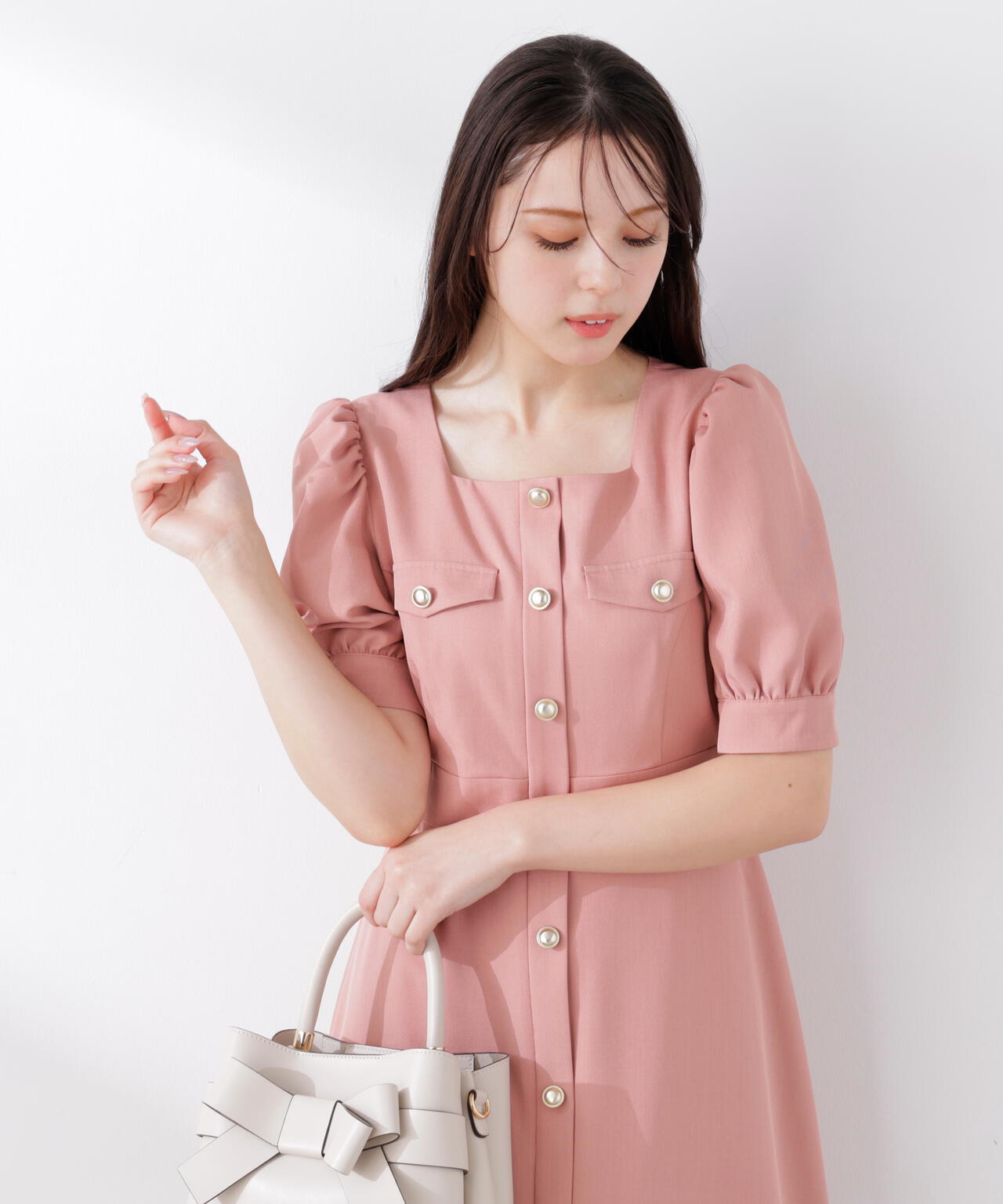 【6/5～6/7 オンライン限定2buy10%OFF対象】フロント釦ワンピース