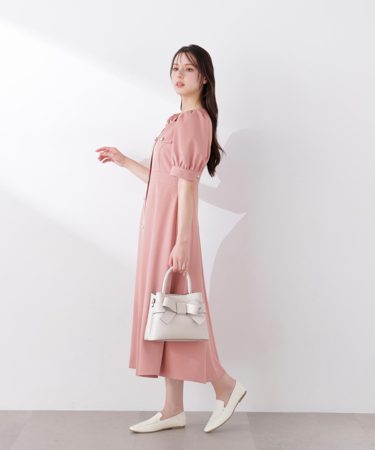 【6/5～6/7 オンライン限定2buy10%OFF対象】フロント釦ワンピース