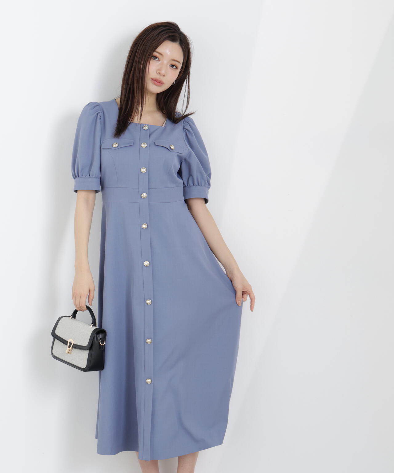 【6/5～6/7 オンライン限定2buy10%OFF対象】フロント釦ワンピース