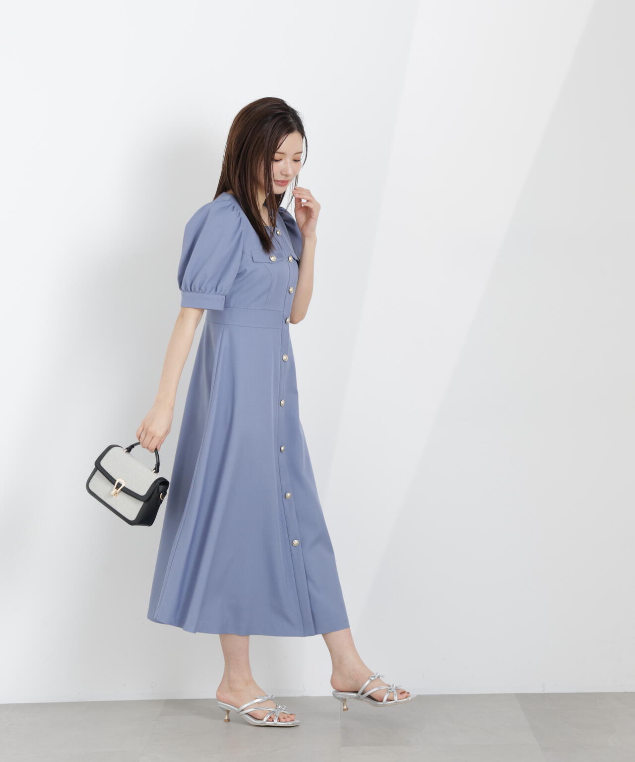【6/5～6/7 オンライン限定2buy10%OFF対象】フロント釦ワンピース