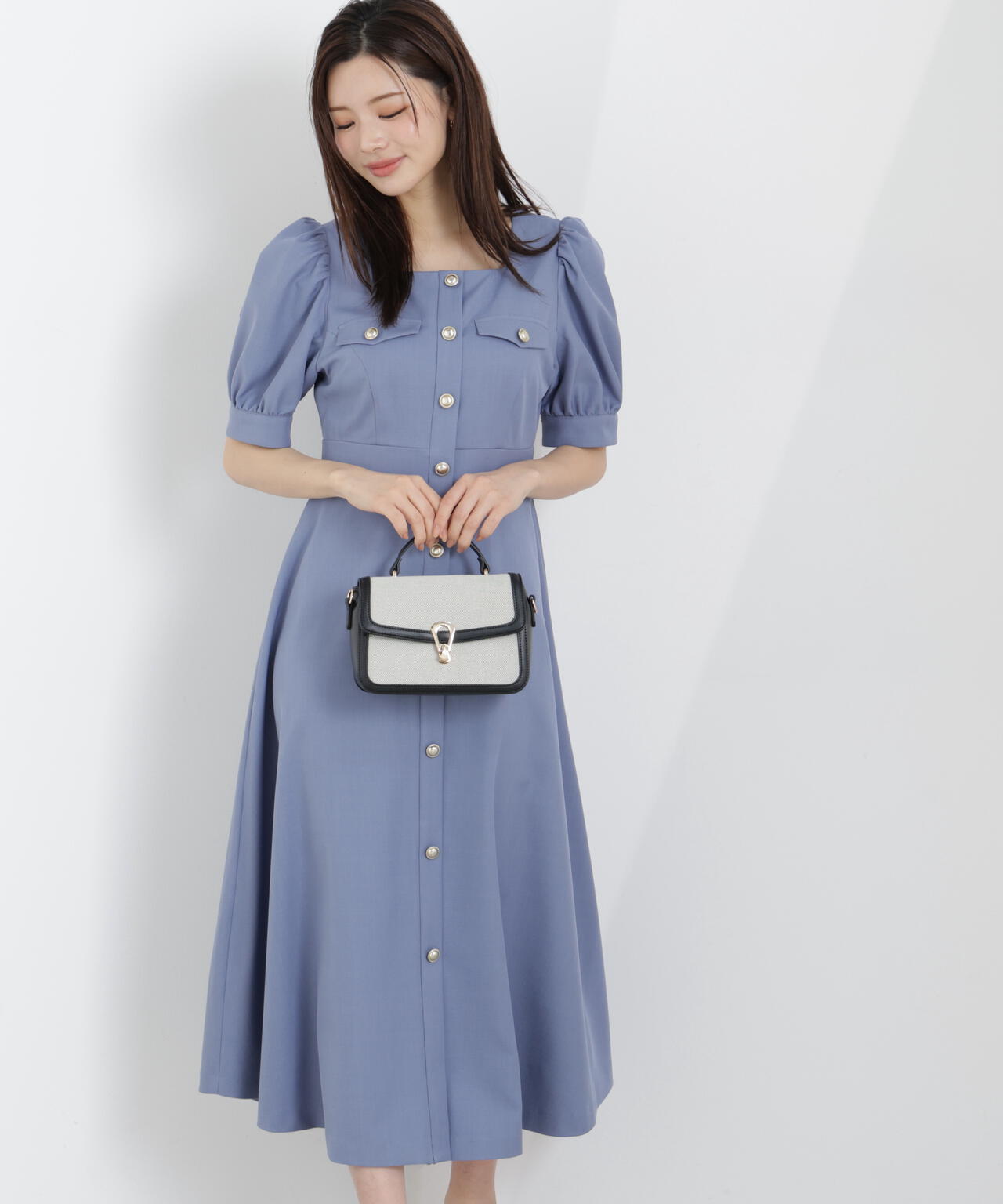 【6/5～6/7 オンライン限定2buy10%OFF対象】フロント釦ワンピース