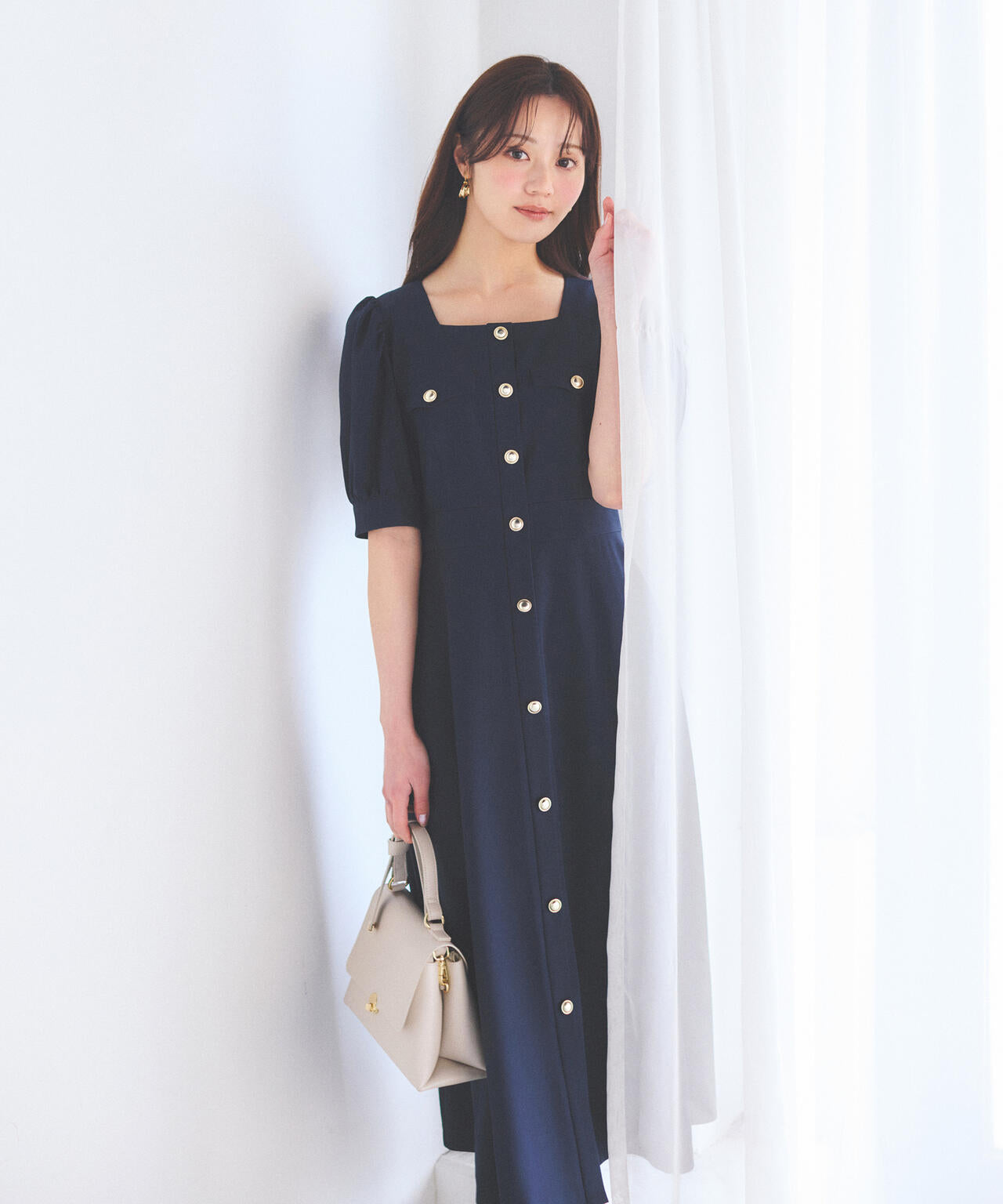 【6/5～6/7 オンライン限定2buy10%OFF対象】フロント釦ワンピース