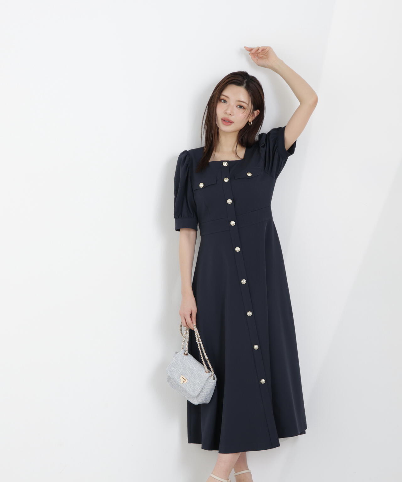 【6/5～6/7 オンライン限定2buy10%OFF対象】フロント釦ワンピース