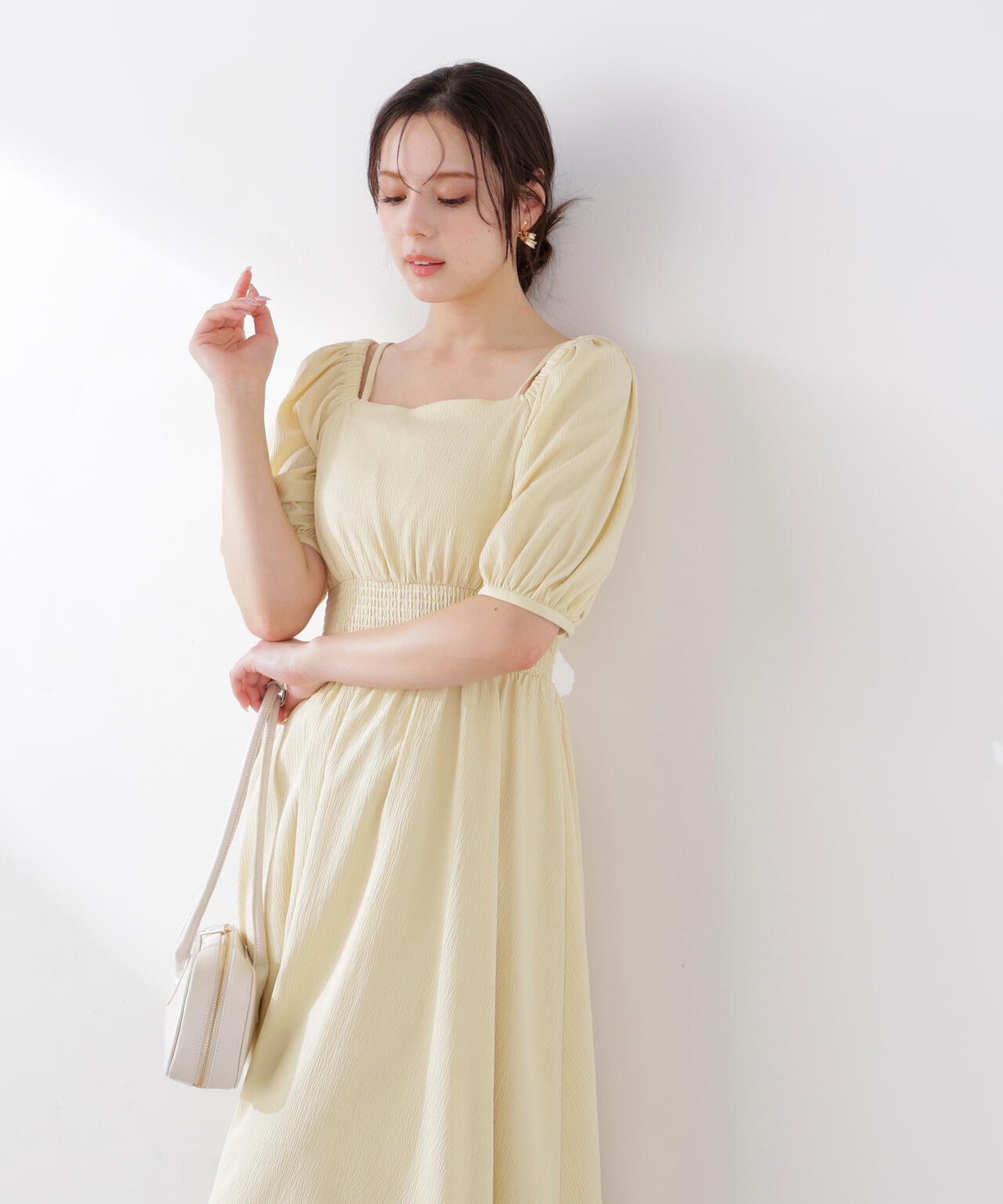 【6/12 10:00～6/15 Special Coupon 対象商品】＜加藤栞さん着用＞2wayパフスリーブワンピース