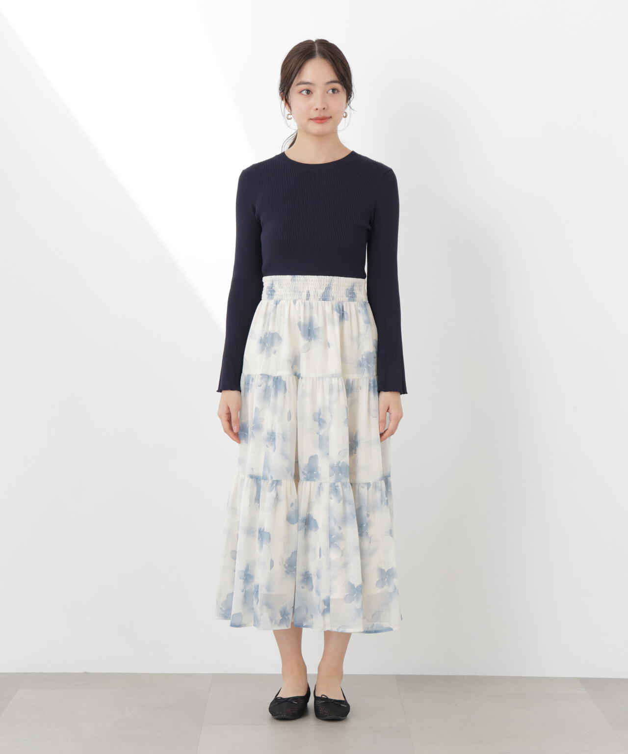 ニットドッキング花柄シャーリングワンピース【WEB・一部店舗限定】