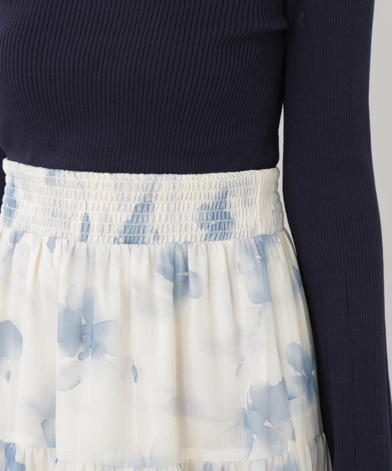 ニットドッキング花柄シャーリングワンピース【WEB・一部店舗限定】