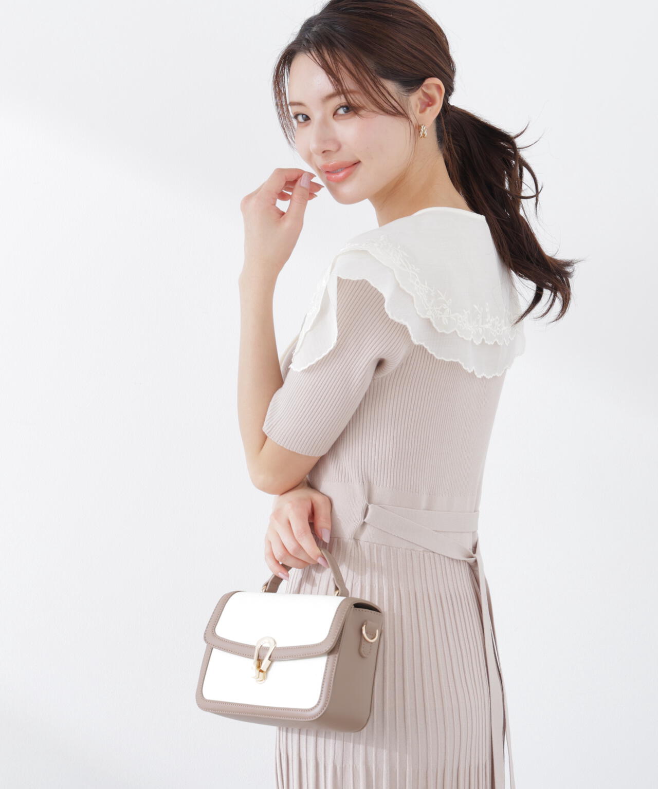 《EDIT COLOGNE》レースカラー2wayニットワンピース