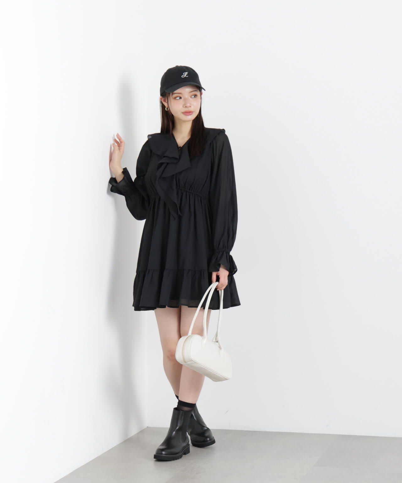 《EDIT COLOGNE》ラッフルミニワンピース【WEB・一部店舗限定】