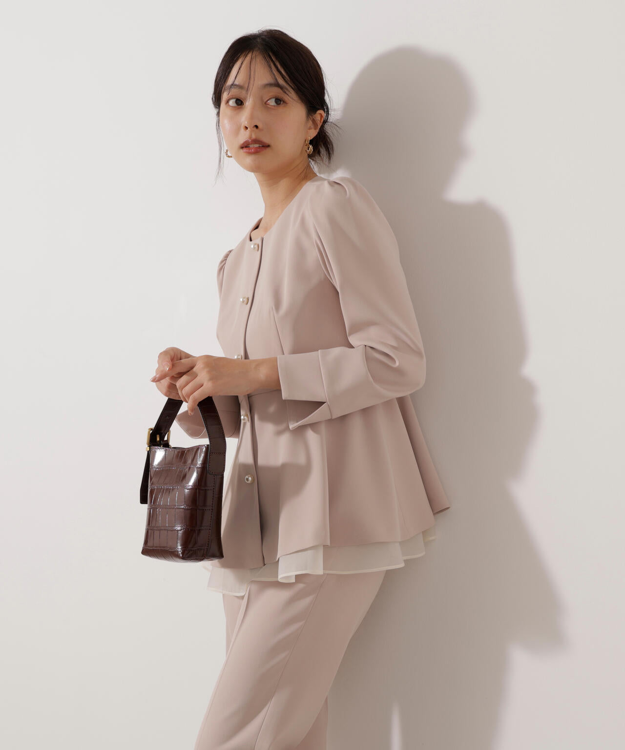 ペプラムジャケット