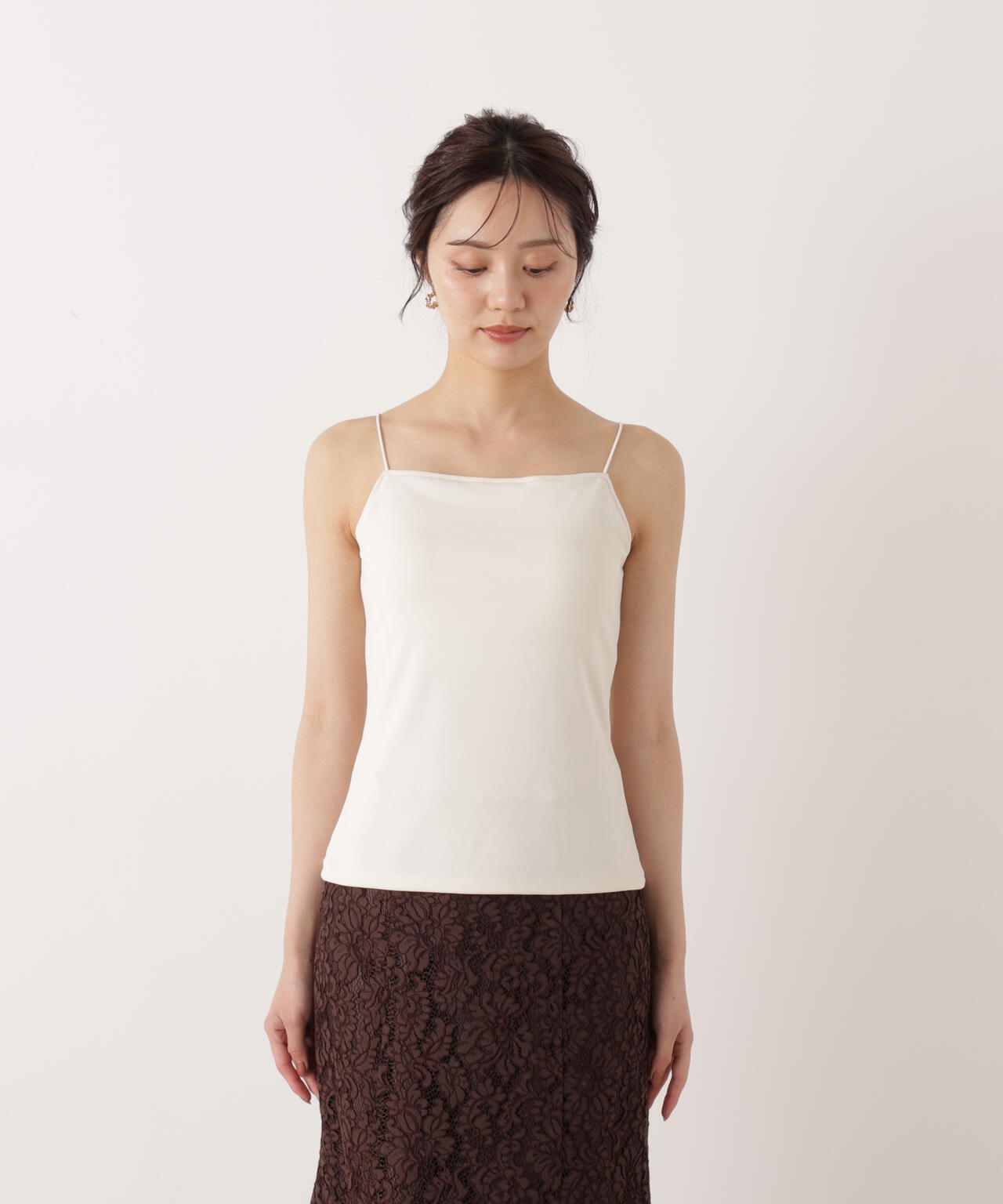 ちら見えガード安心カップ付キャミソール