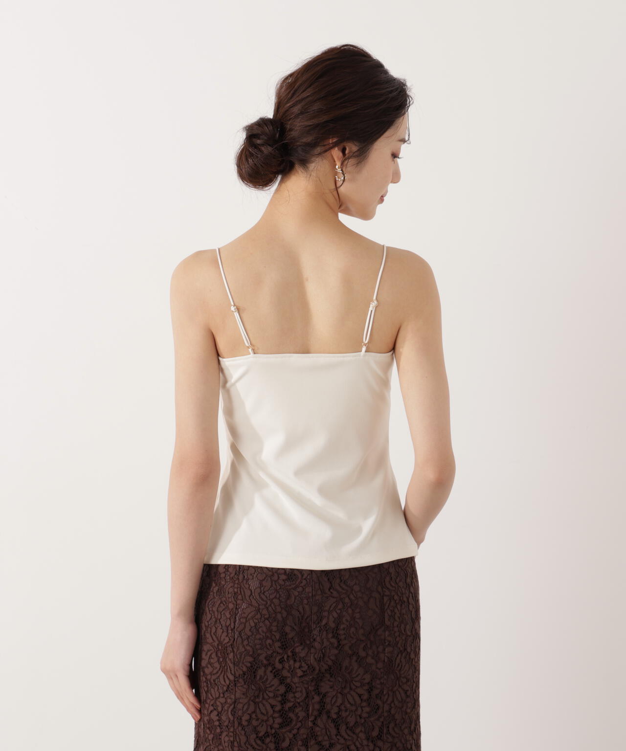 ちら見えガード安心カップ付キャミソール