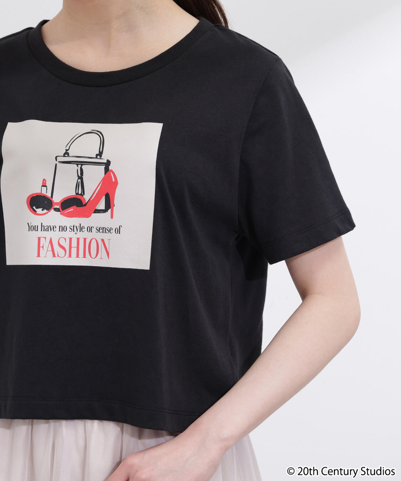 プラダを着た悪魔／フロントプリントコンパクトTシャツ | PROPORTION