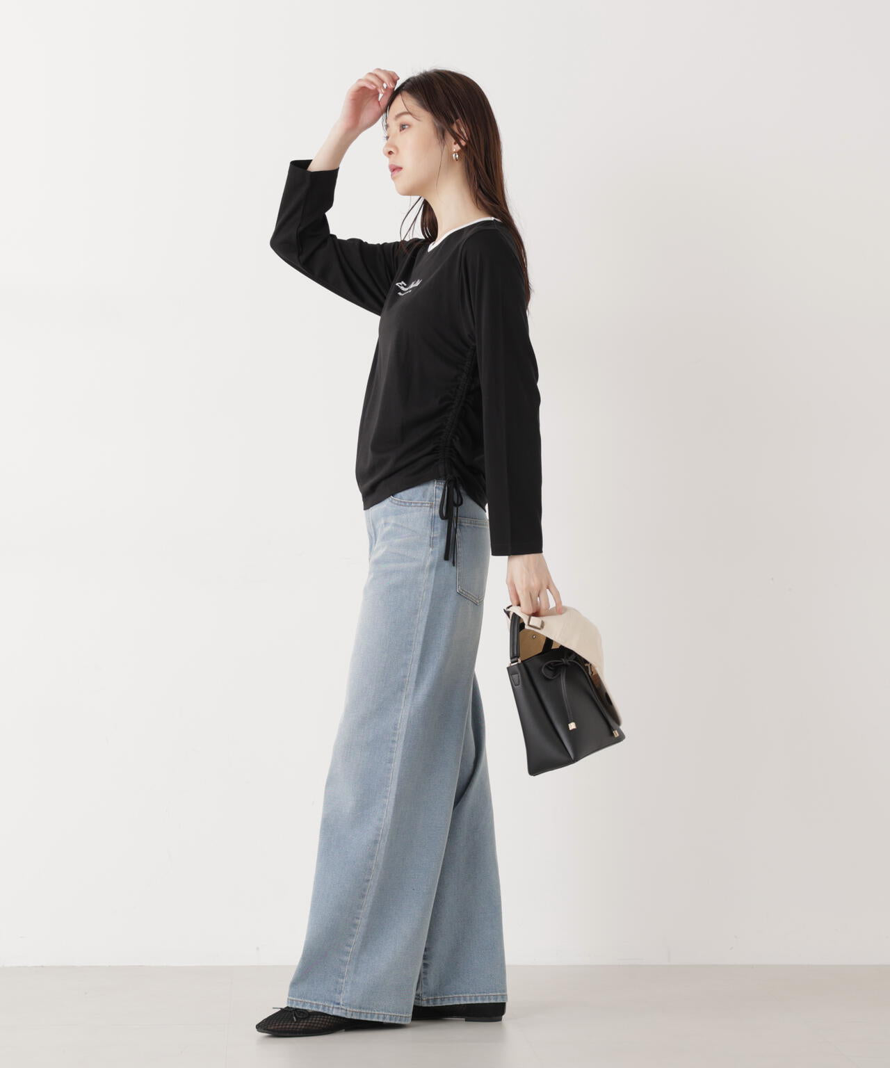 〈a/mie〉ドロストシアートップス