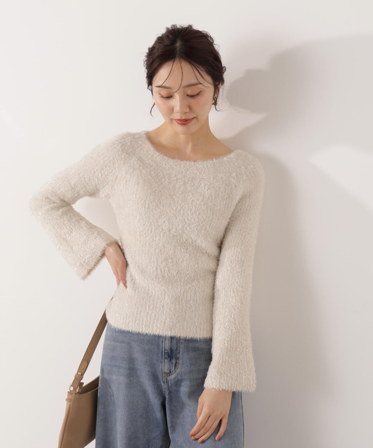 ラメフェザーボートネックニット