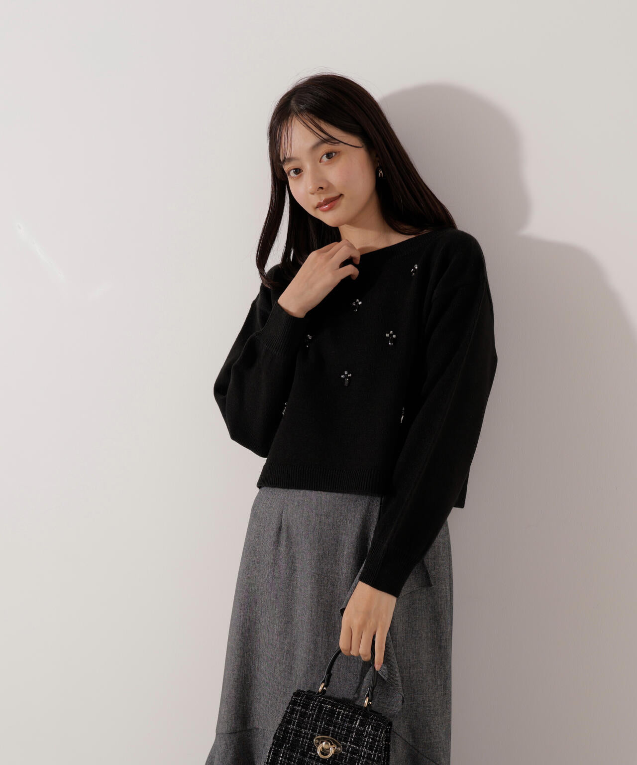 ビジュー付きボックスニット