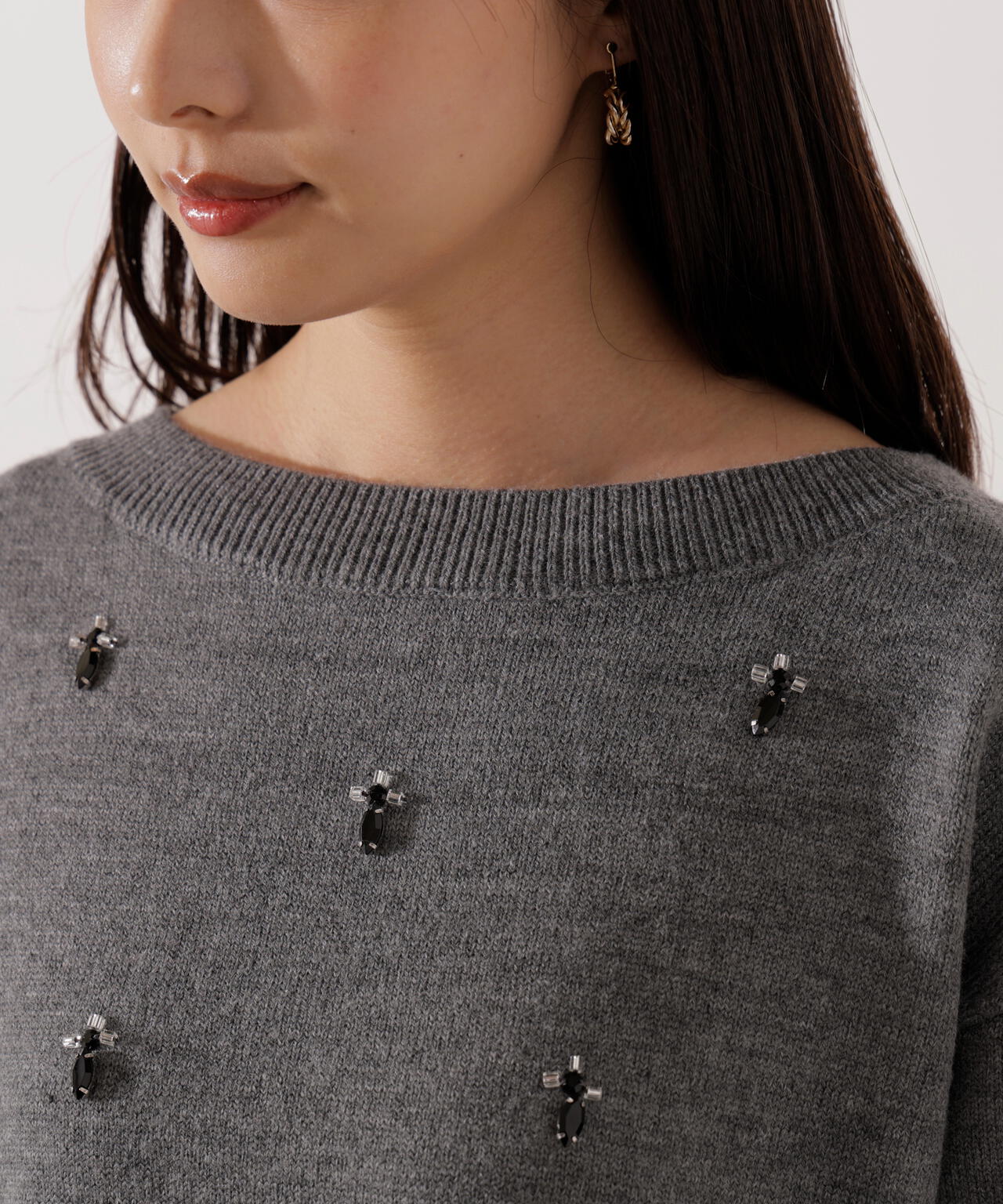 ビジュー付きボックスニット