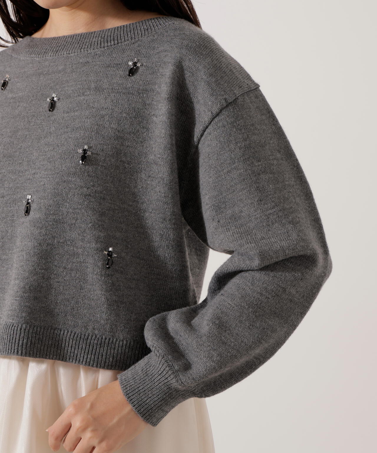 ビジュー付きボックスニット