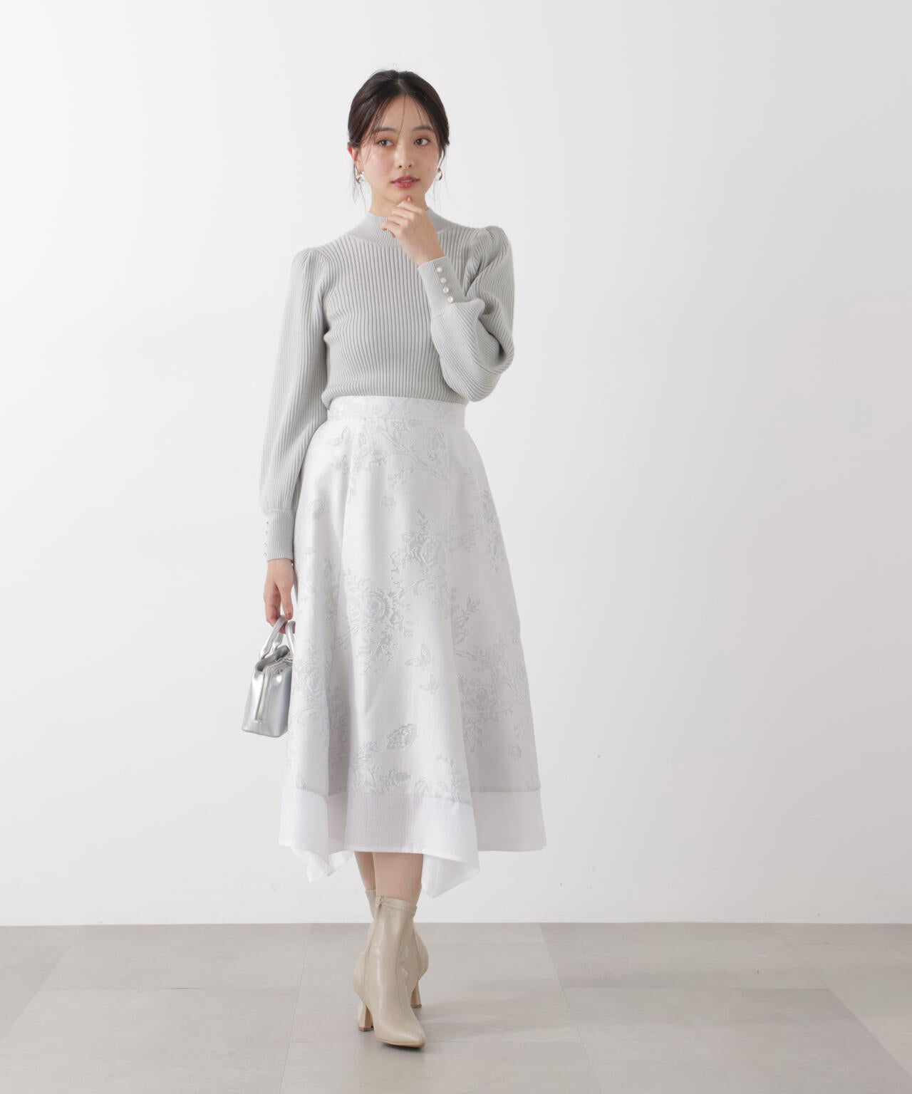 エンフォルド　ボリュームスリーブニットワンピース　ハイネック　ウール　グレー エンフォルド ボリュームスリーブニットワンピース ハイネック ウール