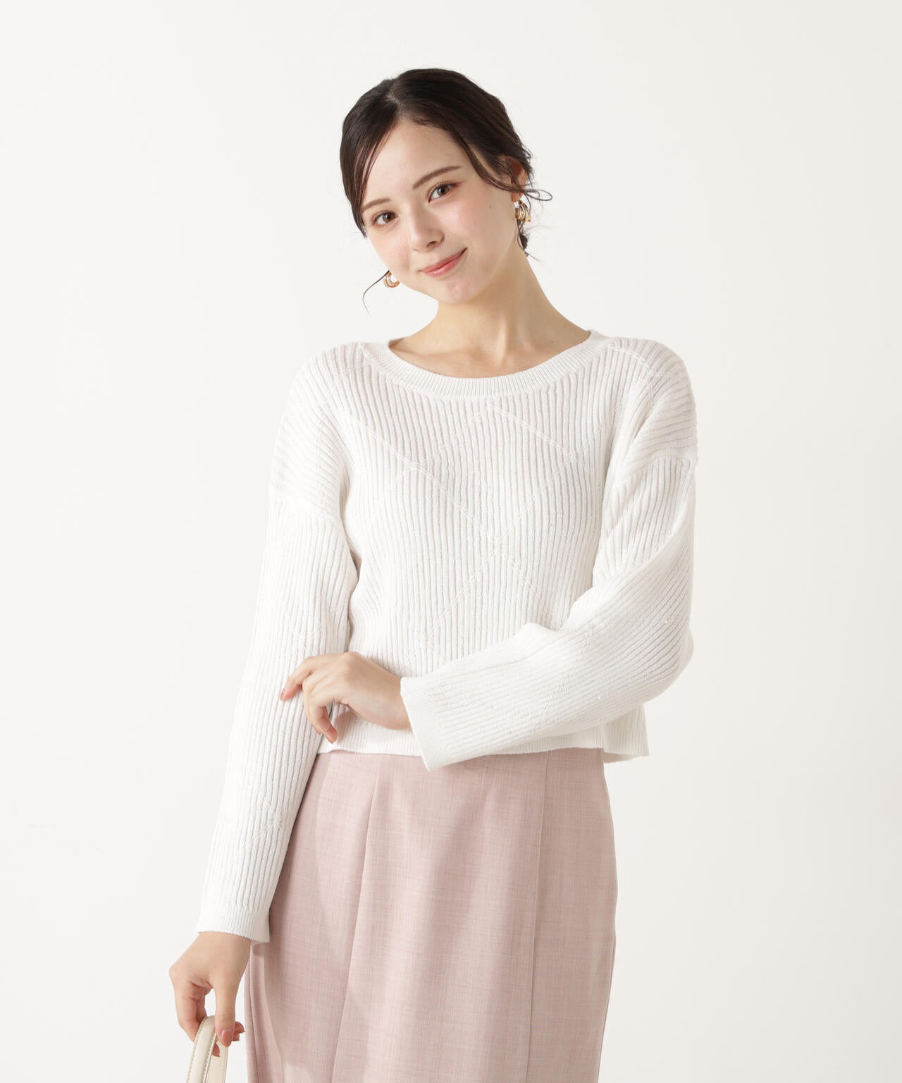 ラメ入りアイレットボクシーニット