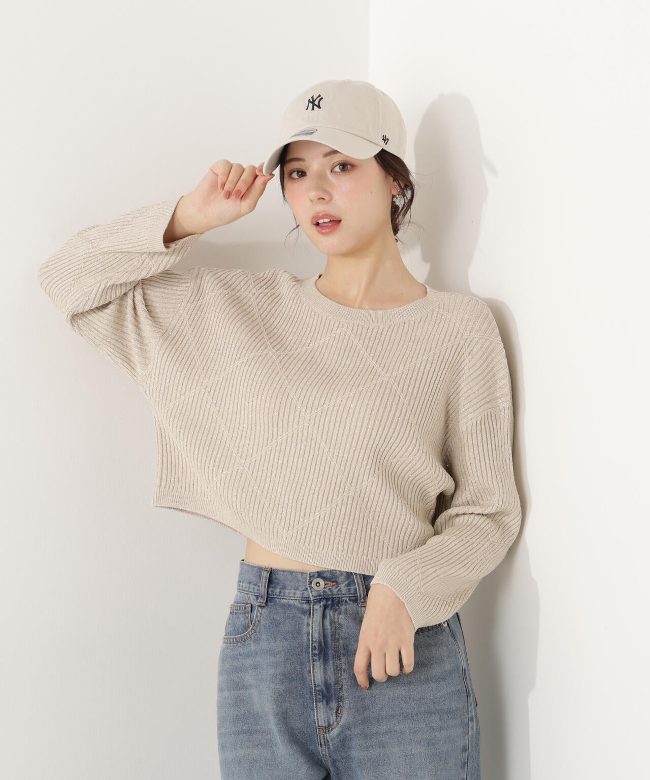 ラメ入りアイレットボクシーニット