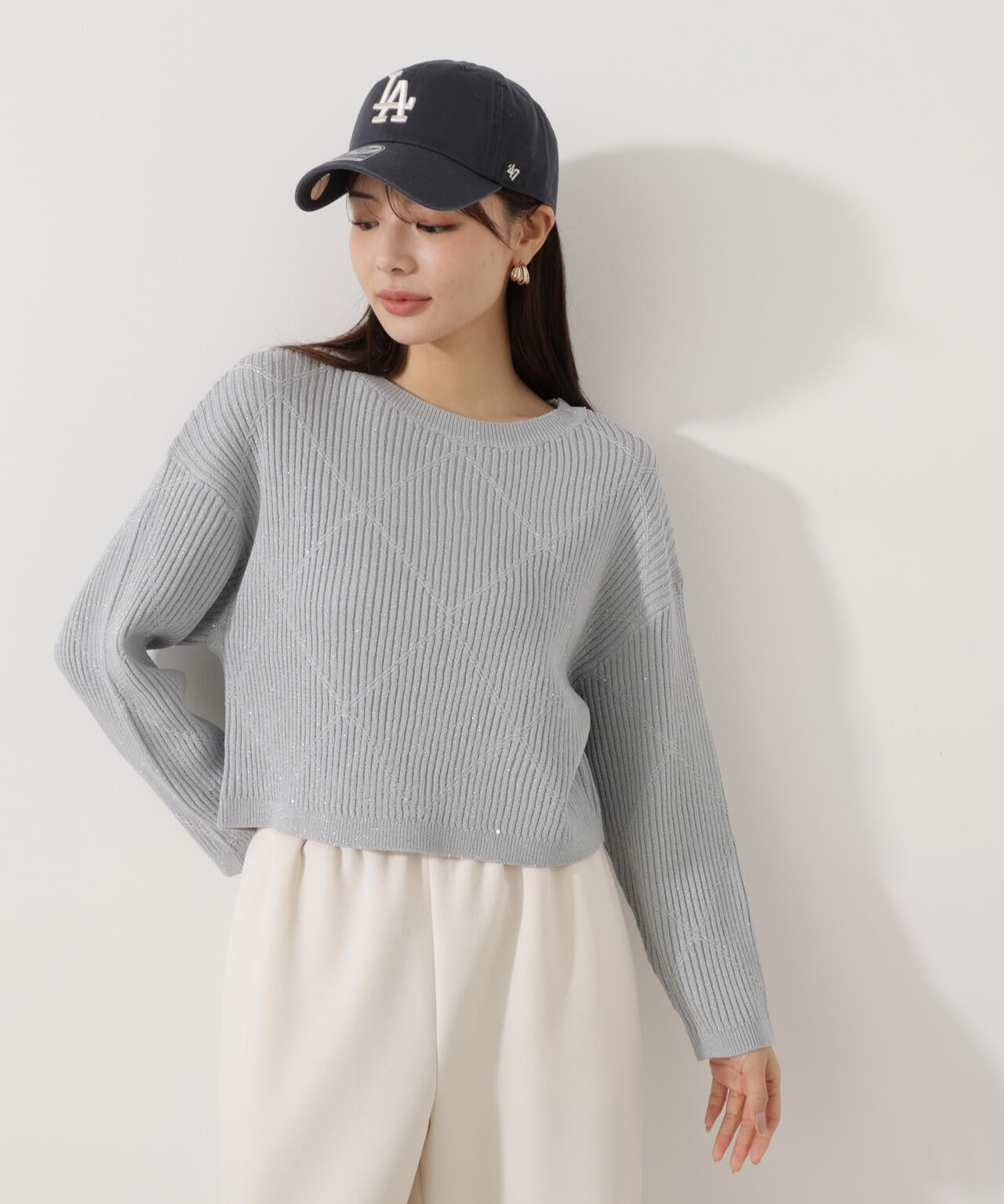 ラメ入りアイレットボクシーニット