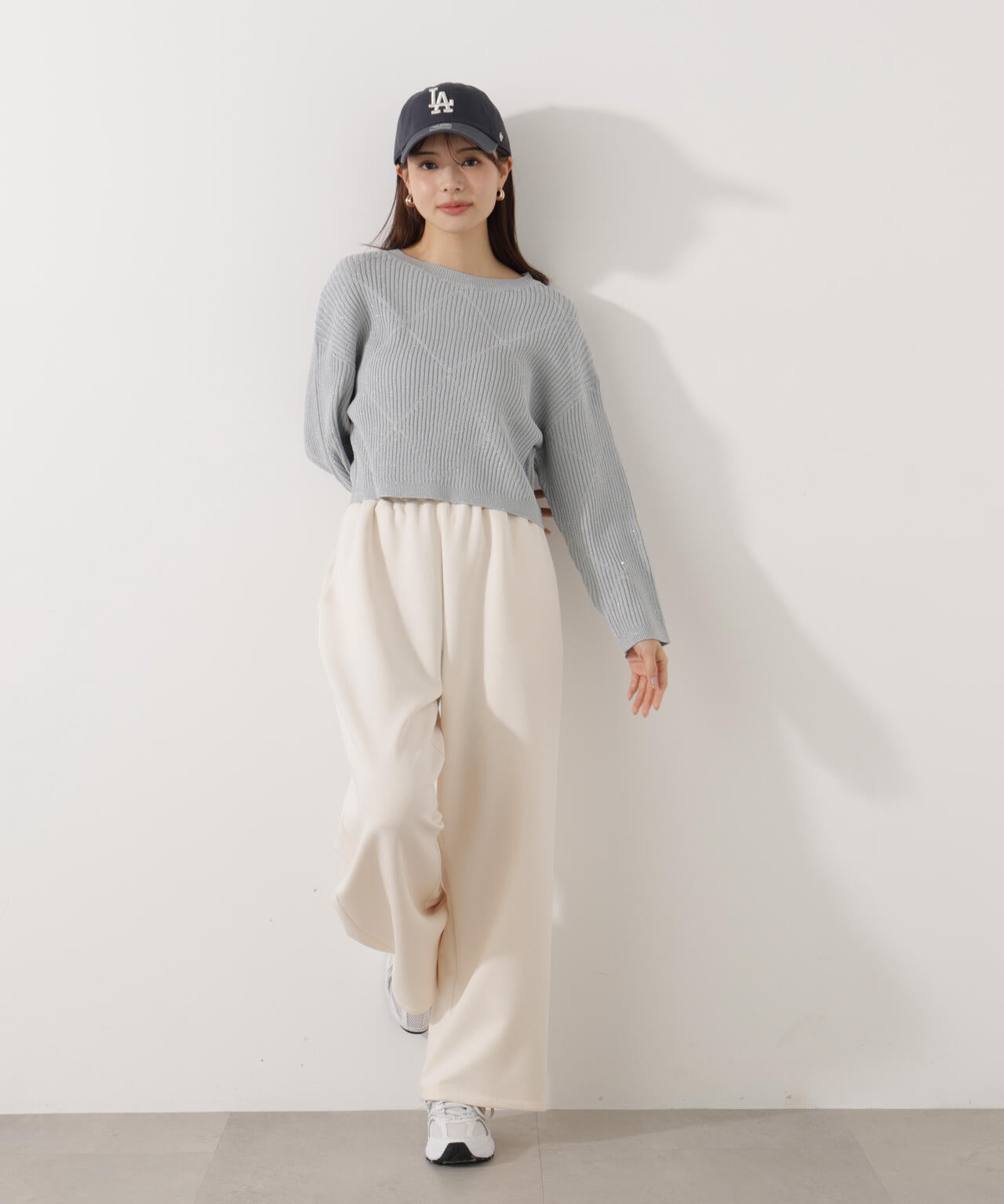 ラメ入りアイレットボクシーニット