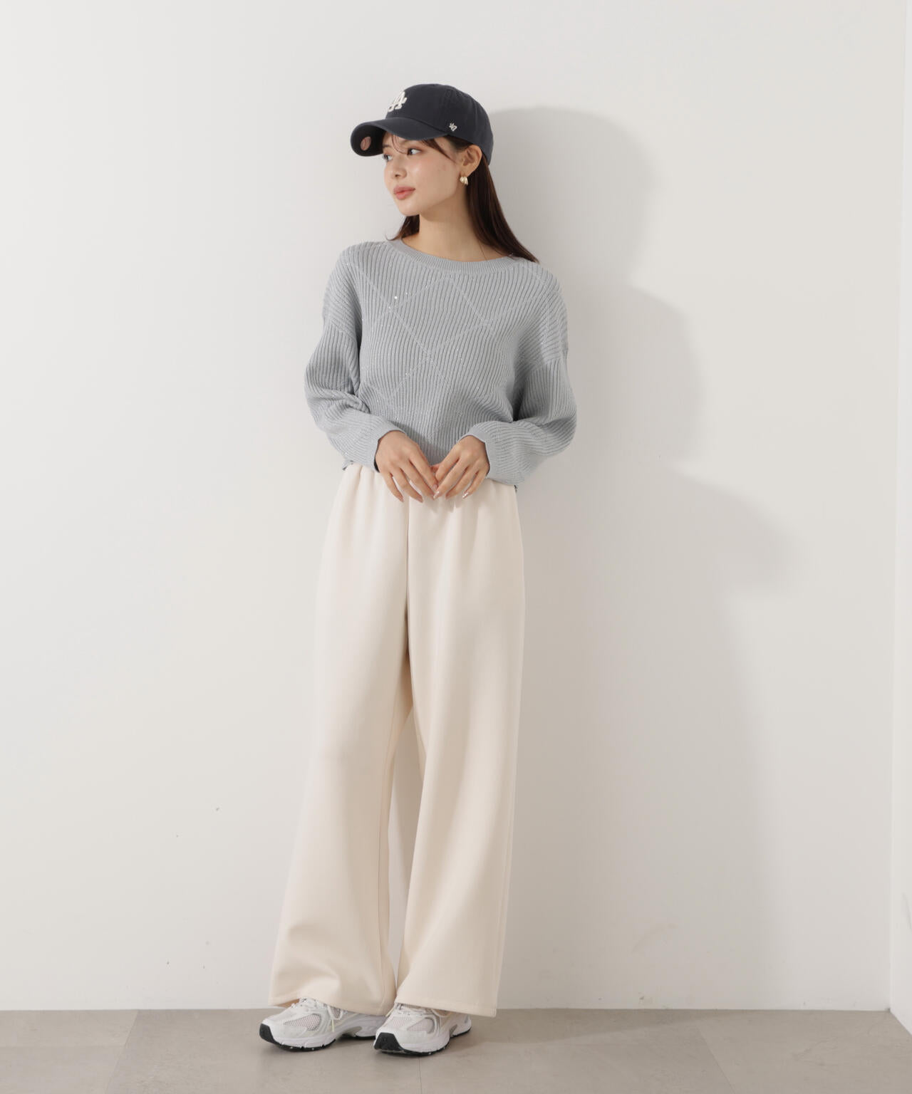 ラメ入りアイレットボクシーニット