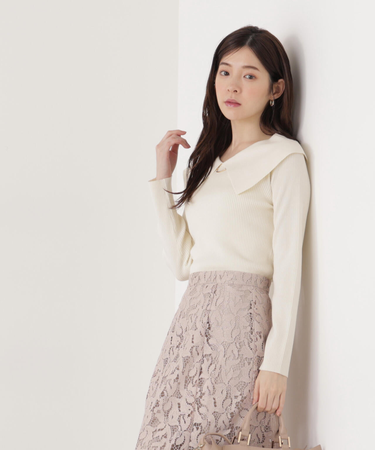 ＜ウォッシャブル/UV＞バー付きビッグ襟ニット