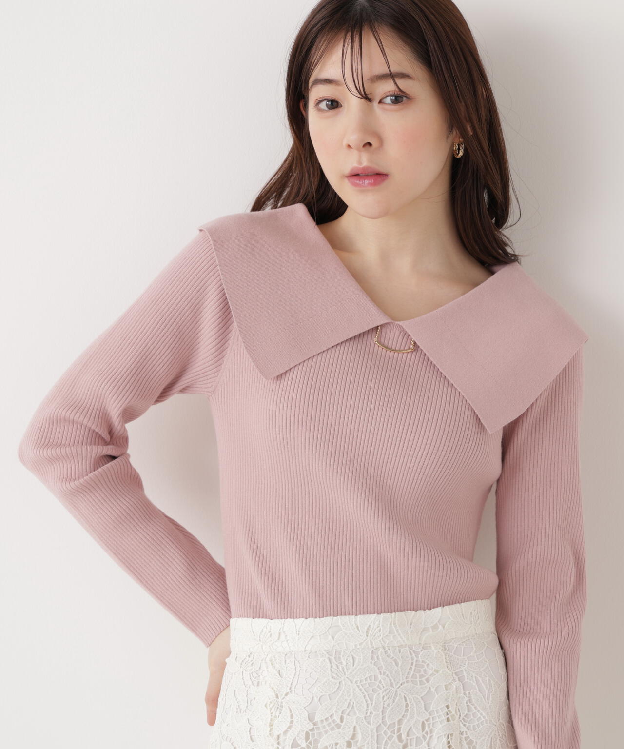 ＜ウォッシャブル/UV＞バー付きビッグ襟ニット