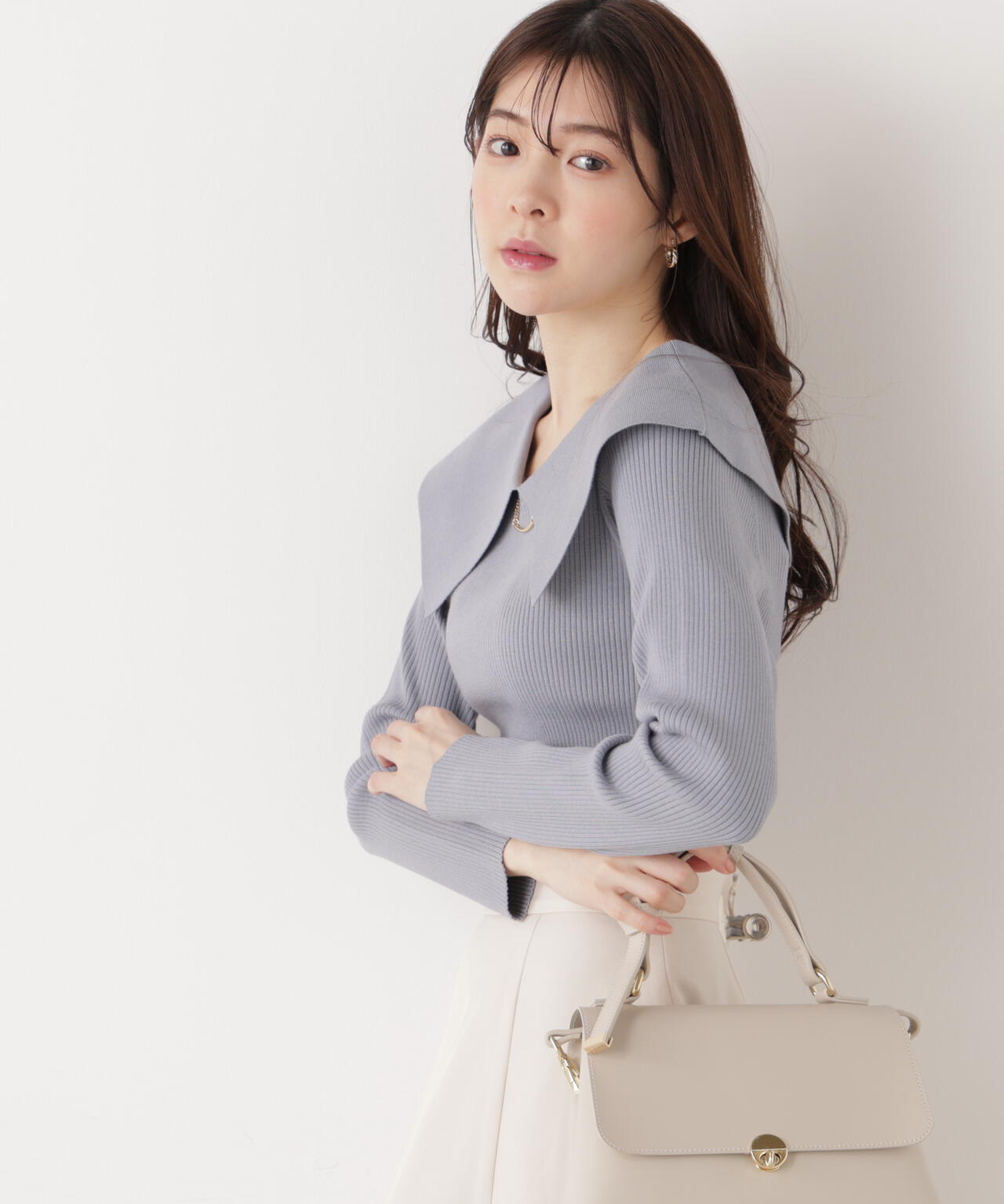 ＜ウォッシャブル/UV＞バー付きビッグ襟ニット