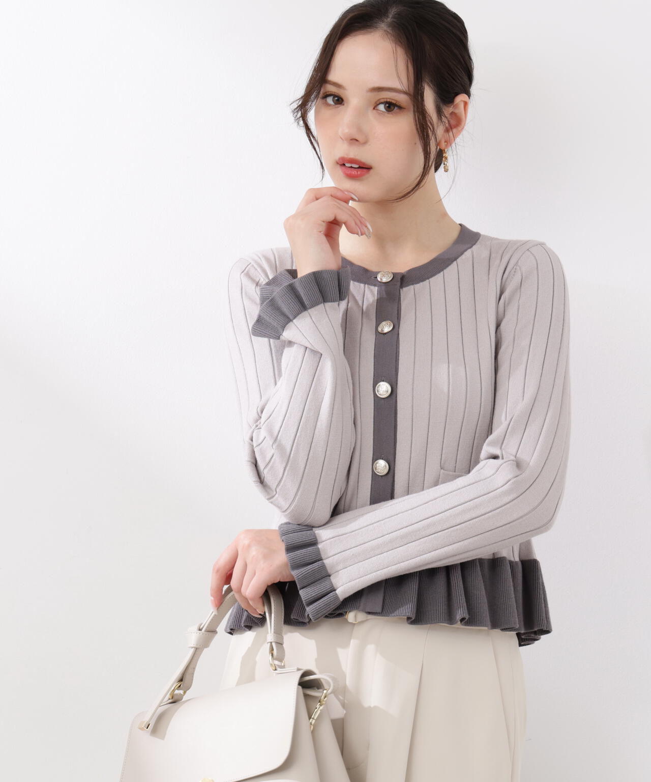 ウォッシャブル/UV＞ボタン付きペプラムニット【ラベンダー：official