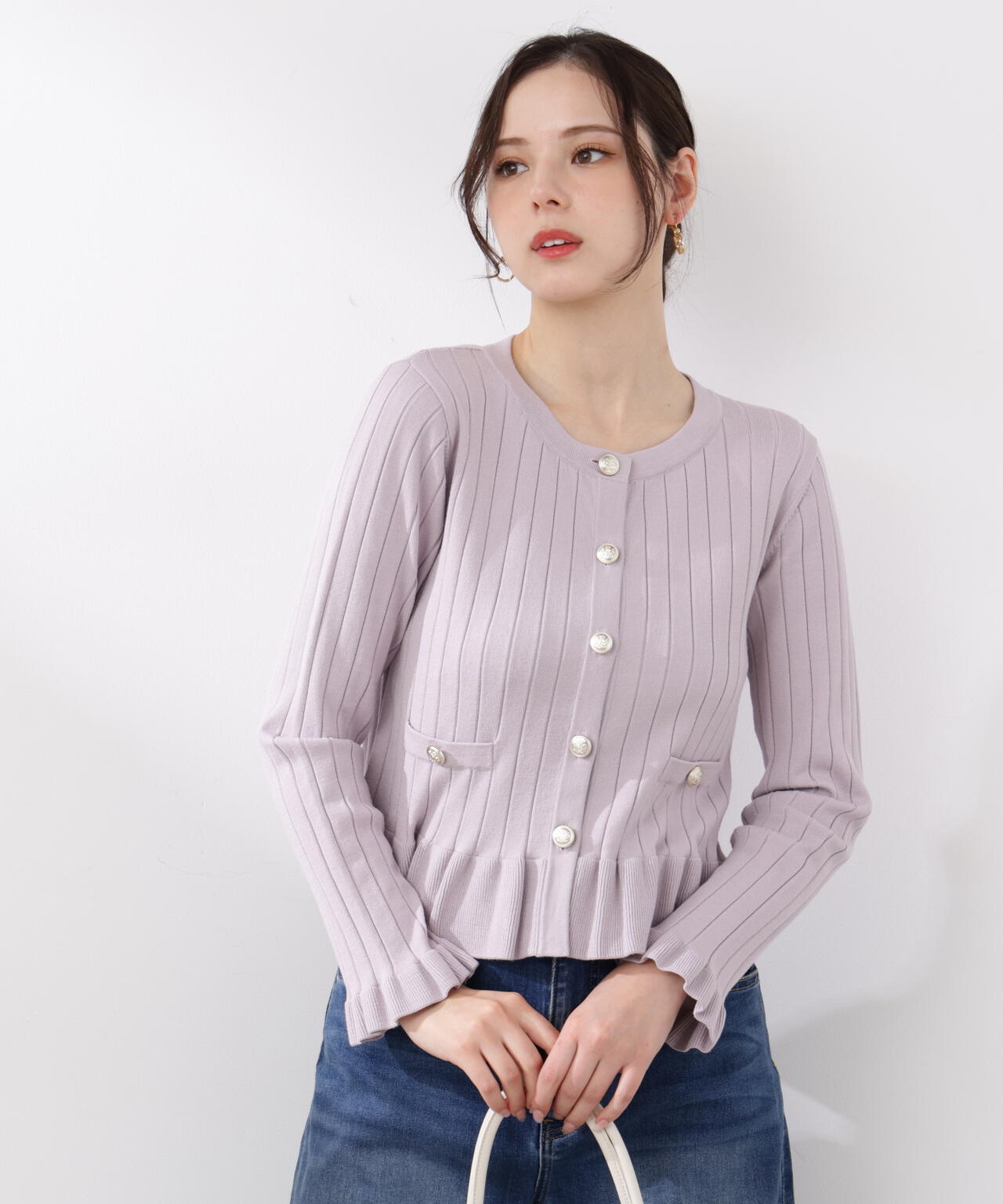 ＜ウォッシャブル/UV＞ボタン付きペプラムニット【ラベンダー：official site・一部店舗限定】