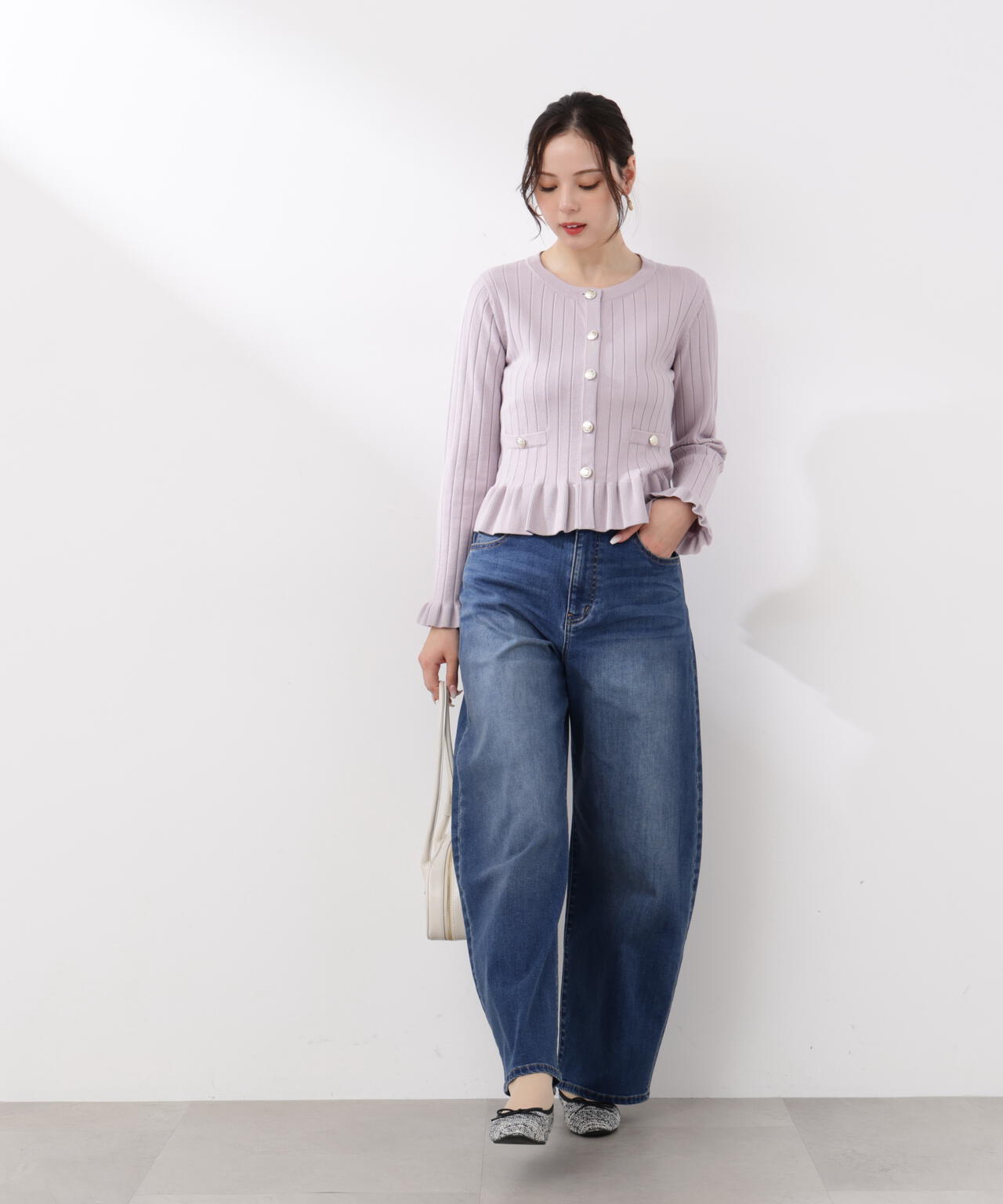 ボタン付きペプラムニット【ラベンダー：official site・一部店舗限定