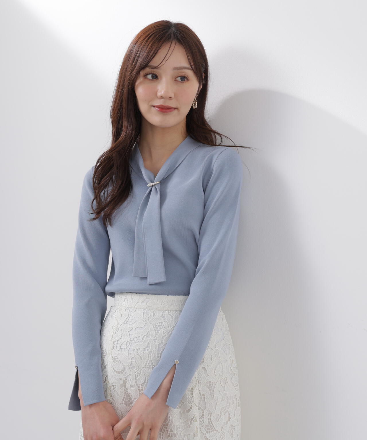 パールリングボウタイニット【グレー：official site・ZOZOTOWN・一部