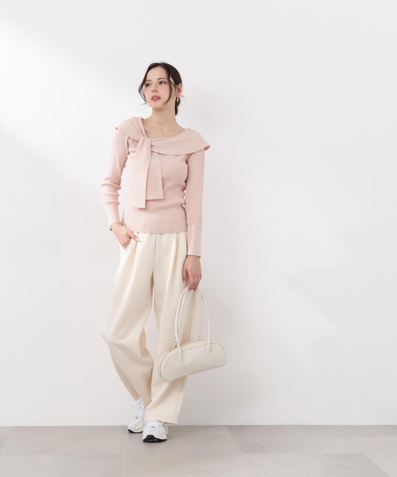 ＜ウォッシャブル/UV＞アシメケープニットトップス【WEB・一部店舗限定】