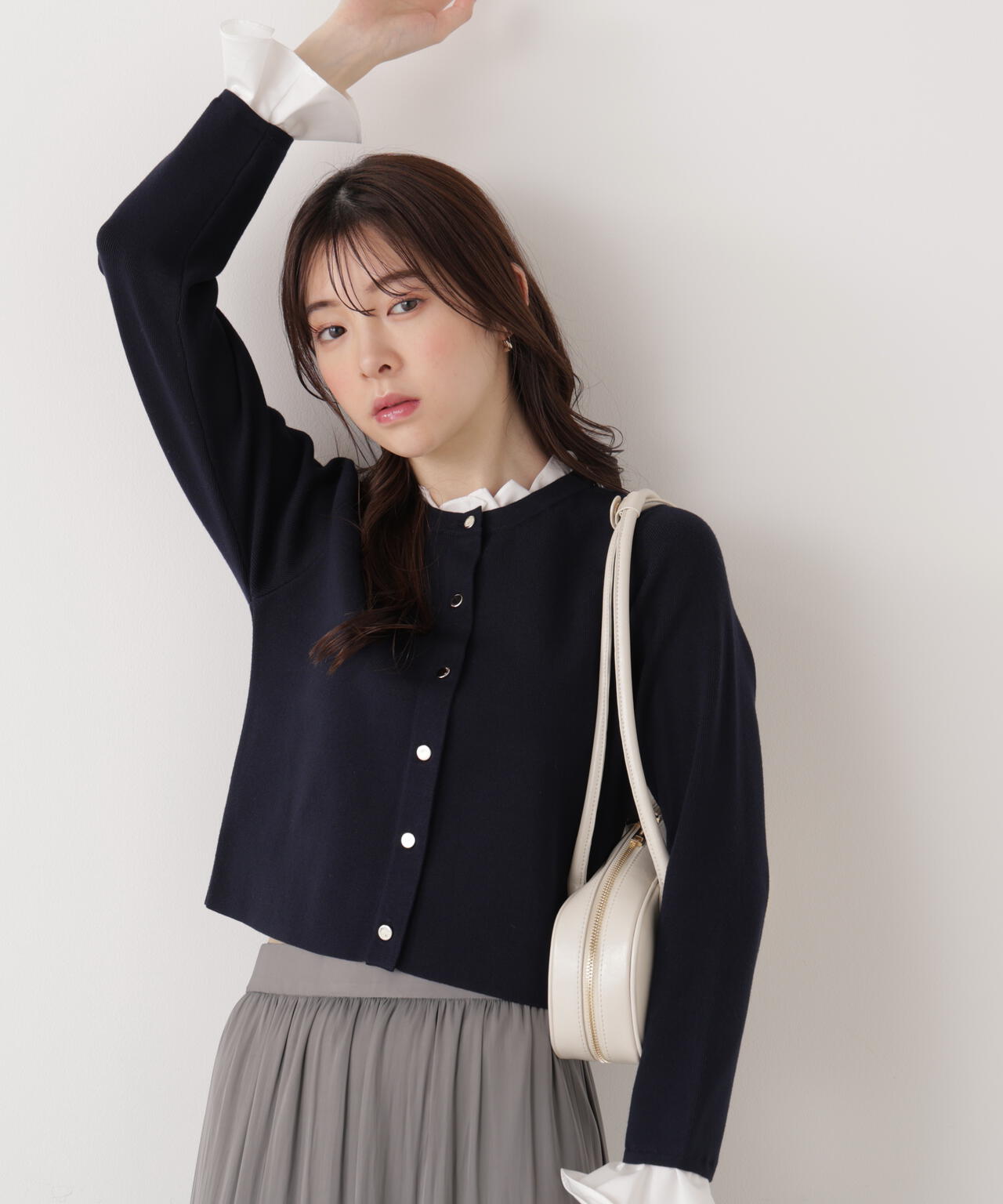 フリルショートカーディガン