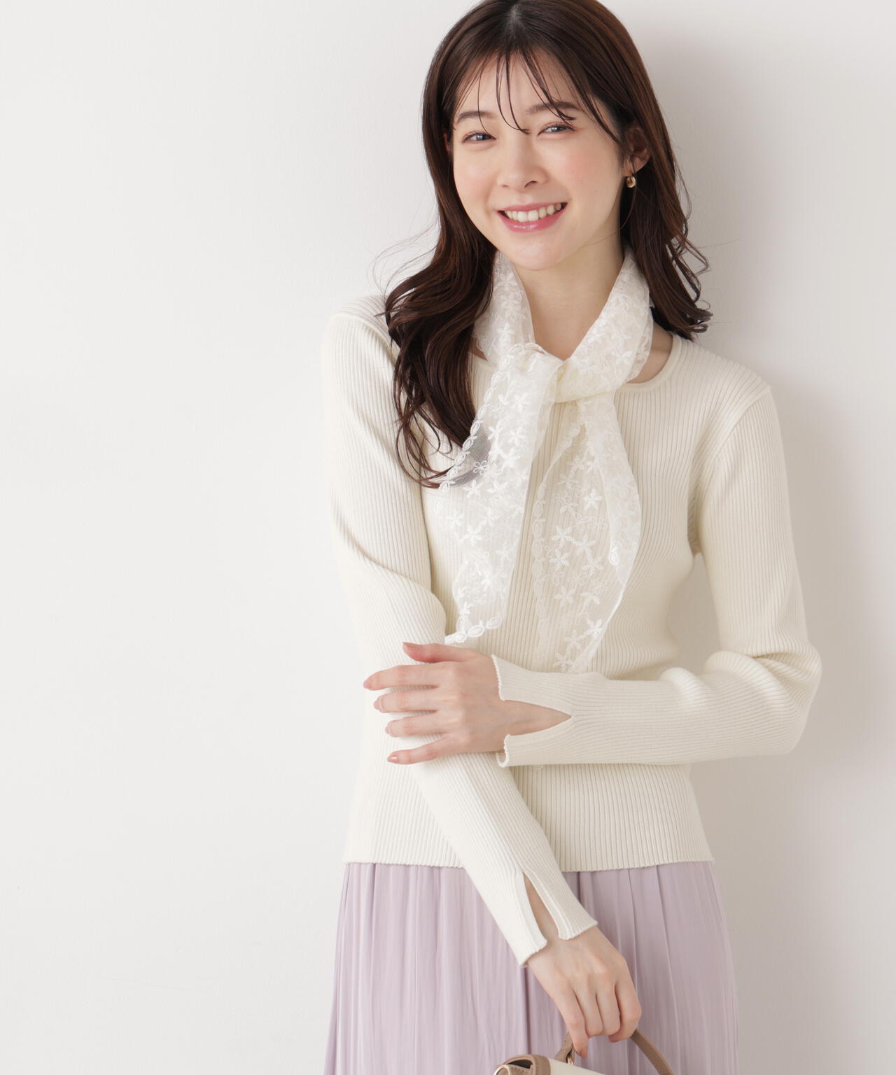 EDIT COLOGNE》レーススカーフ付きリブニット【ホワイト×ブラック