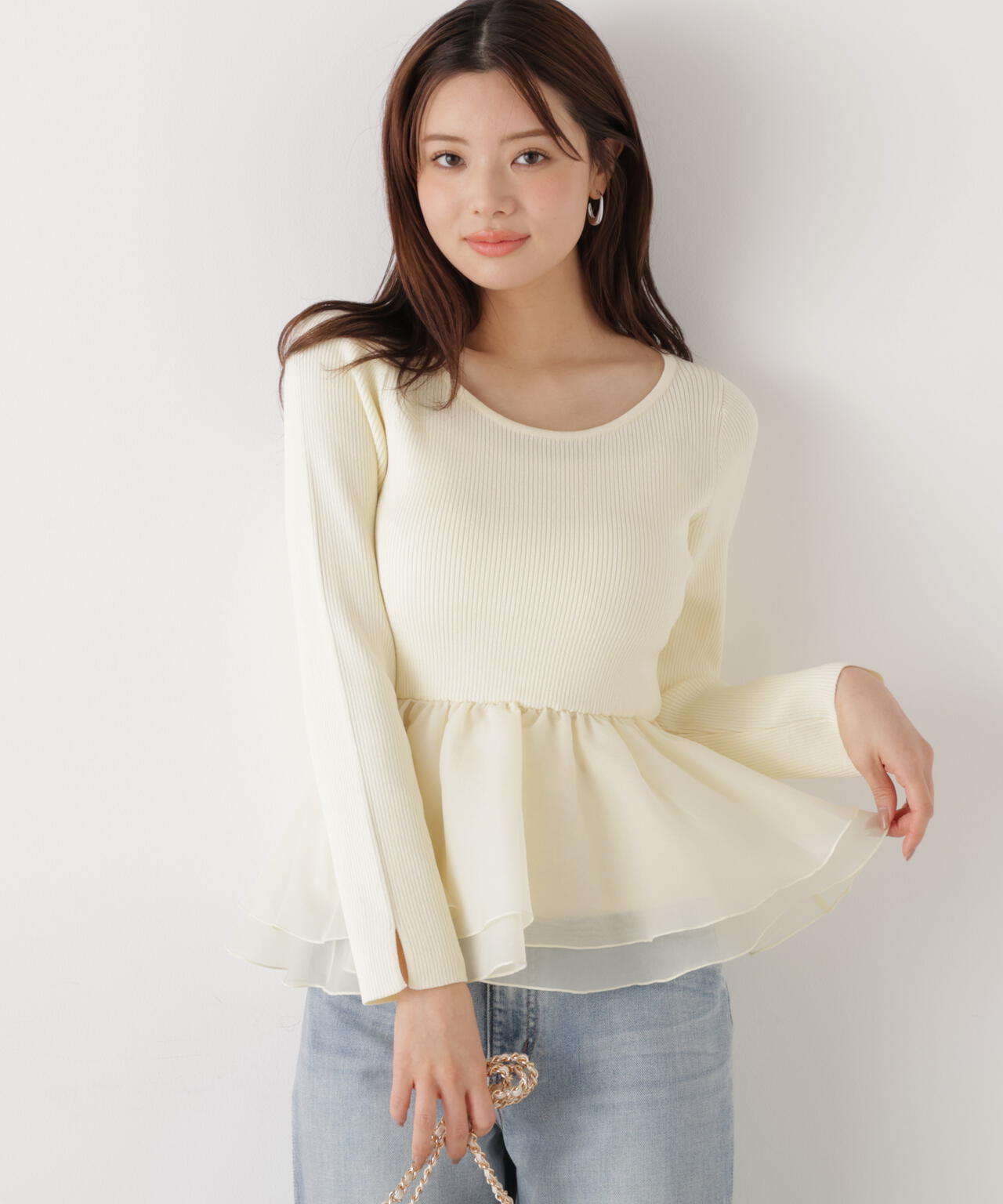 〈a/mie〉シアーペプラムリブニット