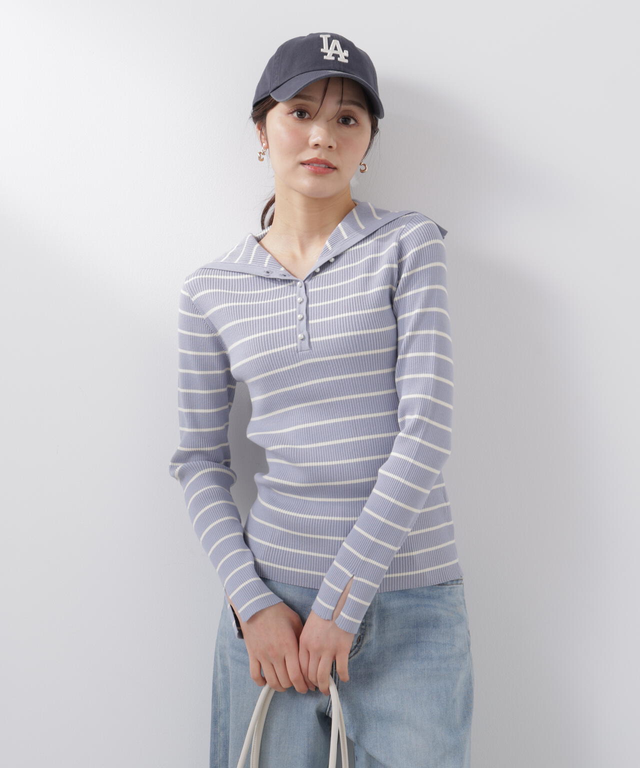 〈a/mie〉ビッグカラーリブニット