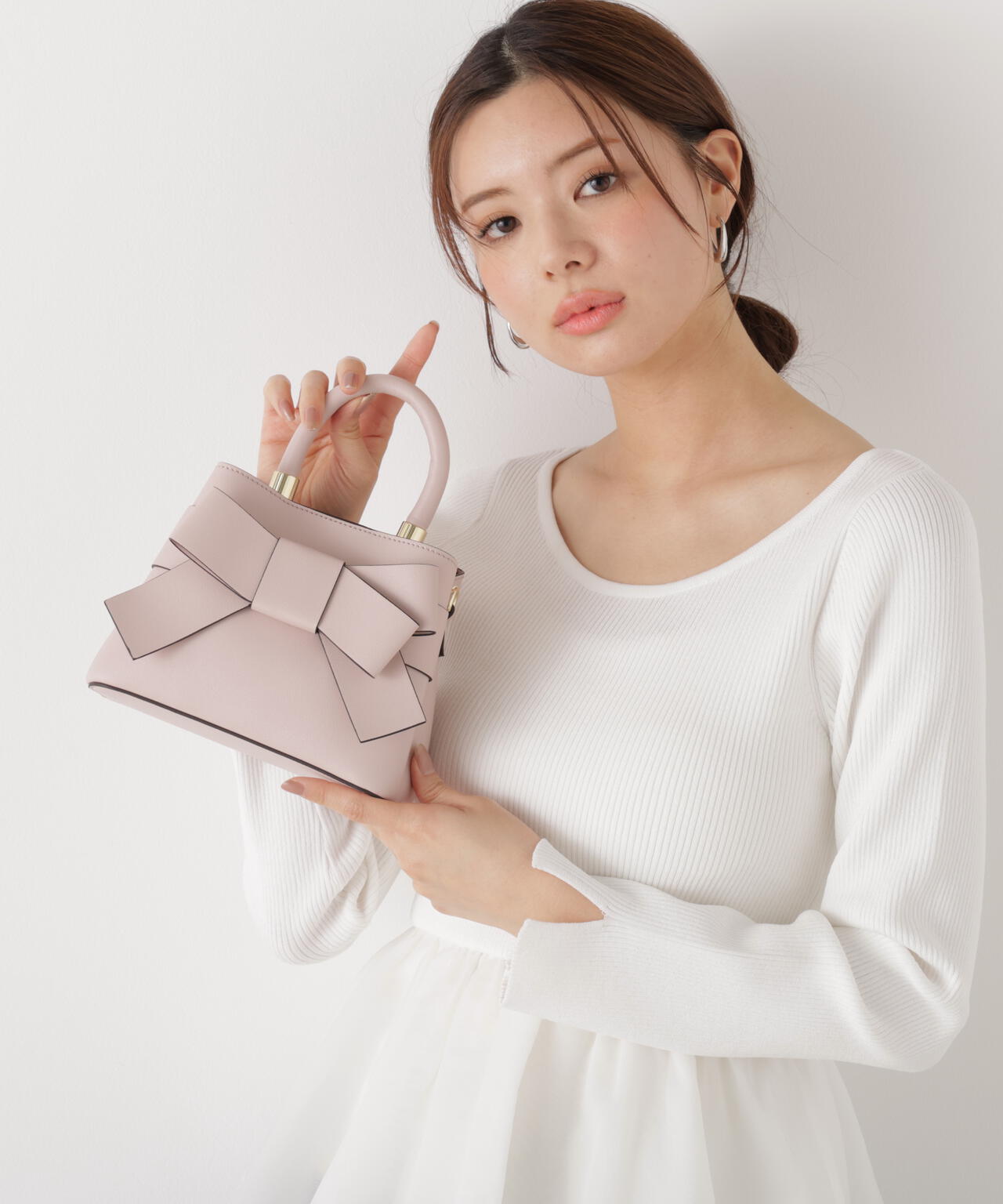 フロントリボンバッグミニ【ブラック・アイボリー：official site