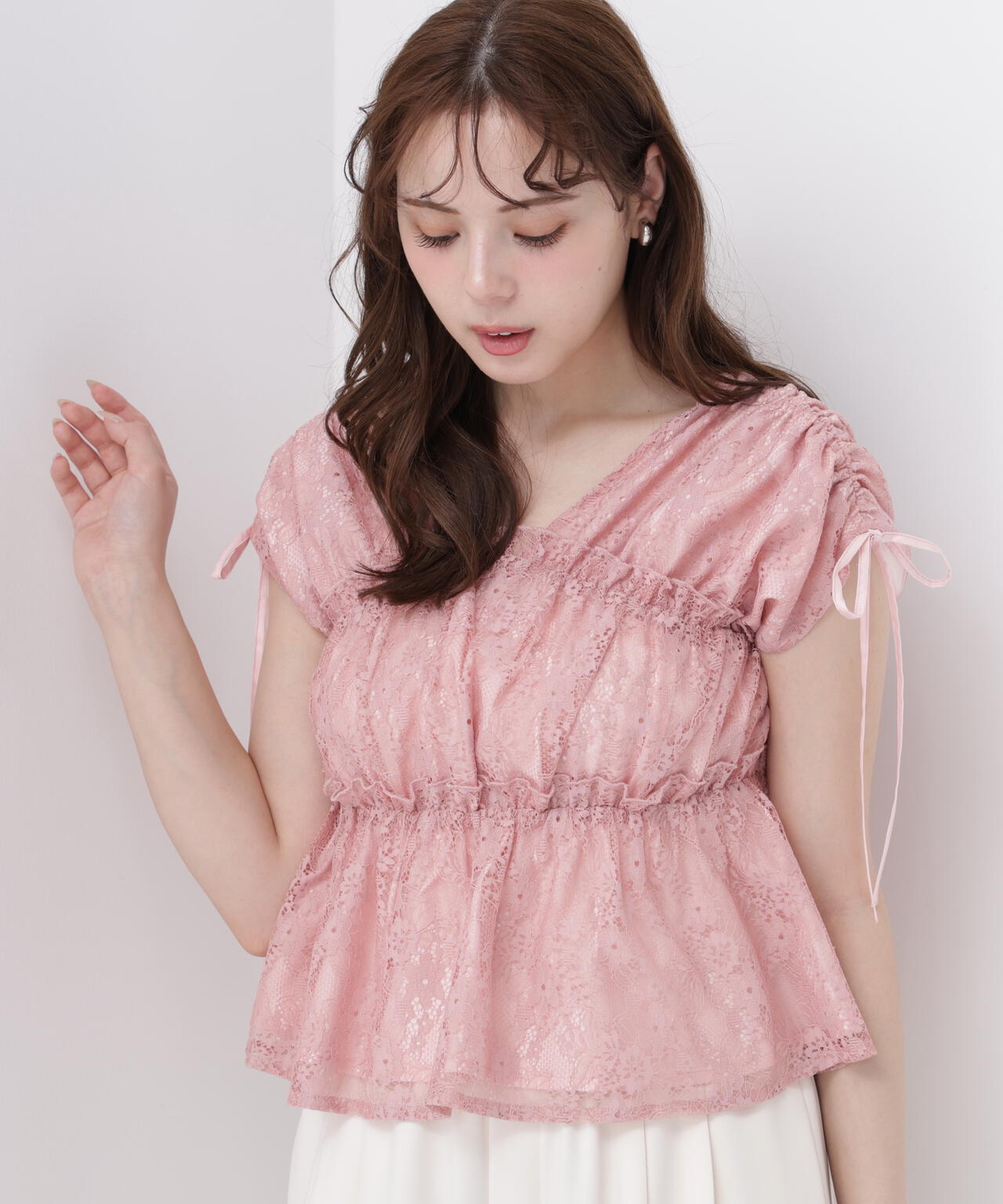 【美品】yori ハシゴレース ワイドブラウス ピンク レースギャザーブラウス | PROPORTION BODY DRESSING（プロポーション
