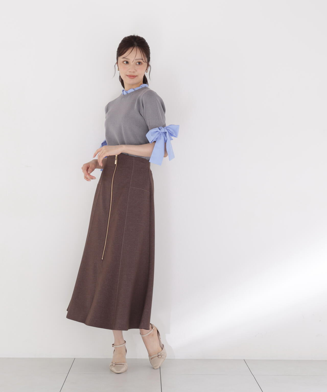 中川紅葉さん着用＞フロントジップマーメイドスカート | PROPORTION