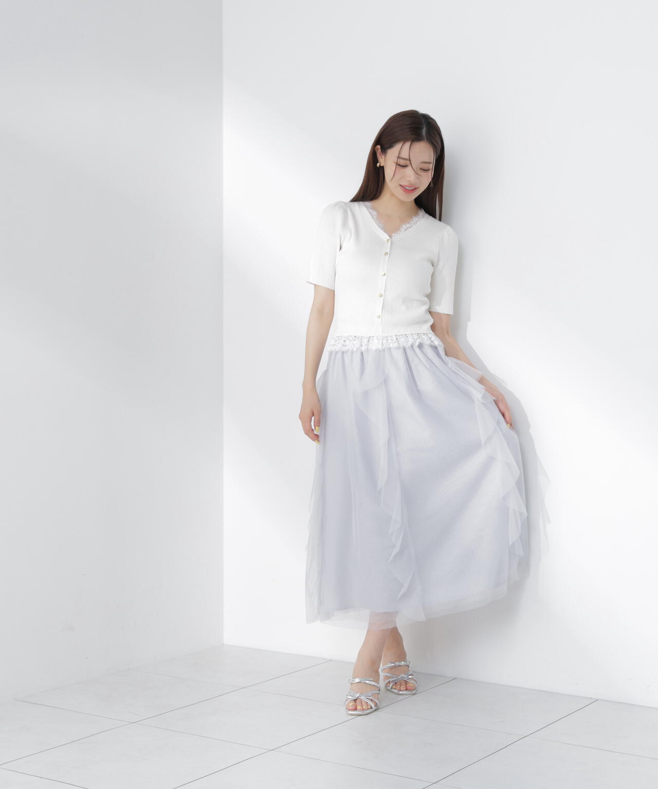中川紅葉さん着用＞ラッフルチュールスカート | PROPORTION BODY