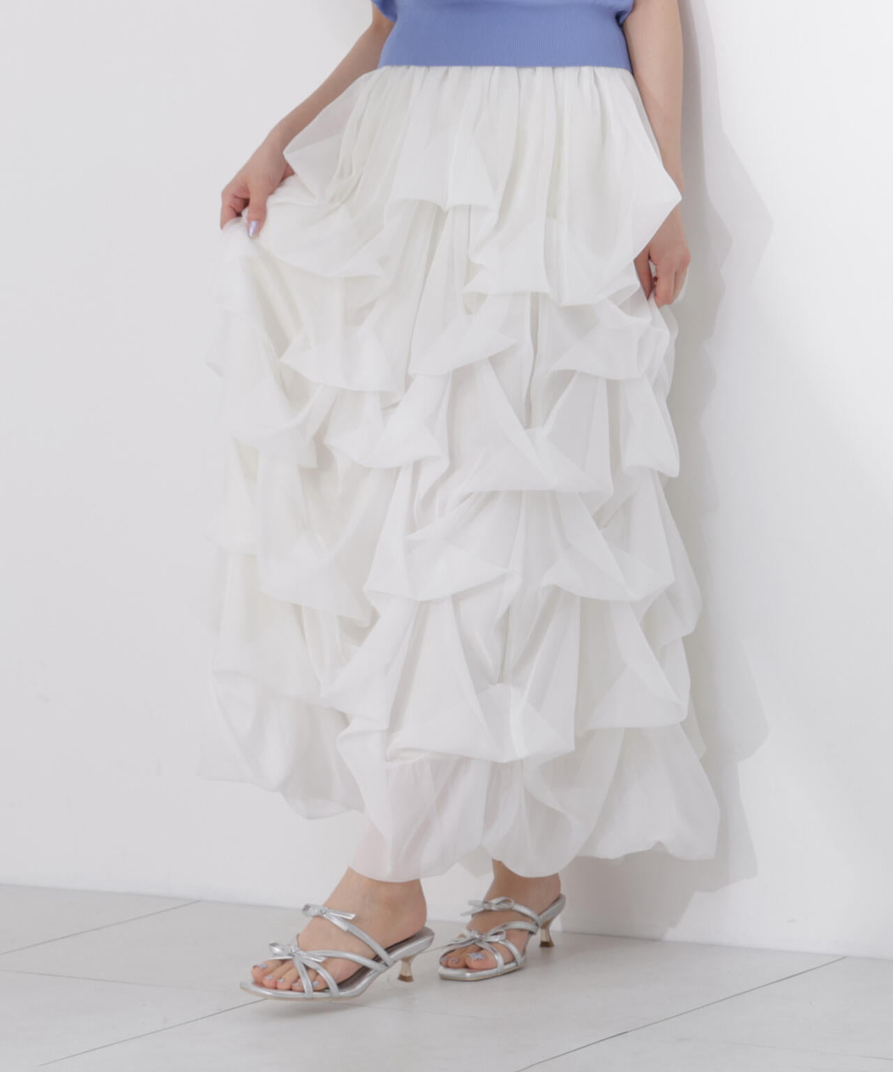 PROPORTION ＜山内ともなさんコラボ＞タックバルーンスカート ホワイト 6/5～6/7 オンライン限定2buy10%OFF対象】＜山内ともなさんコラボ
