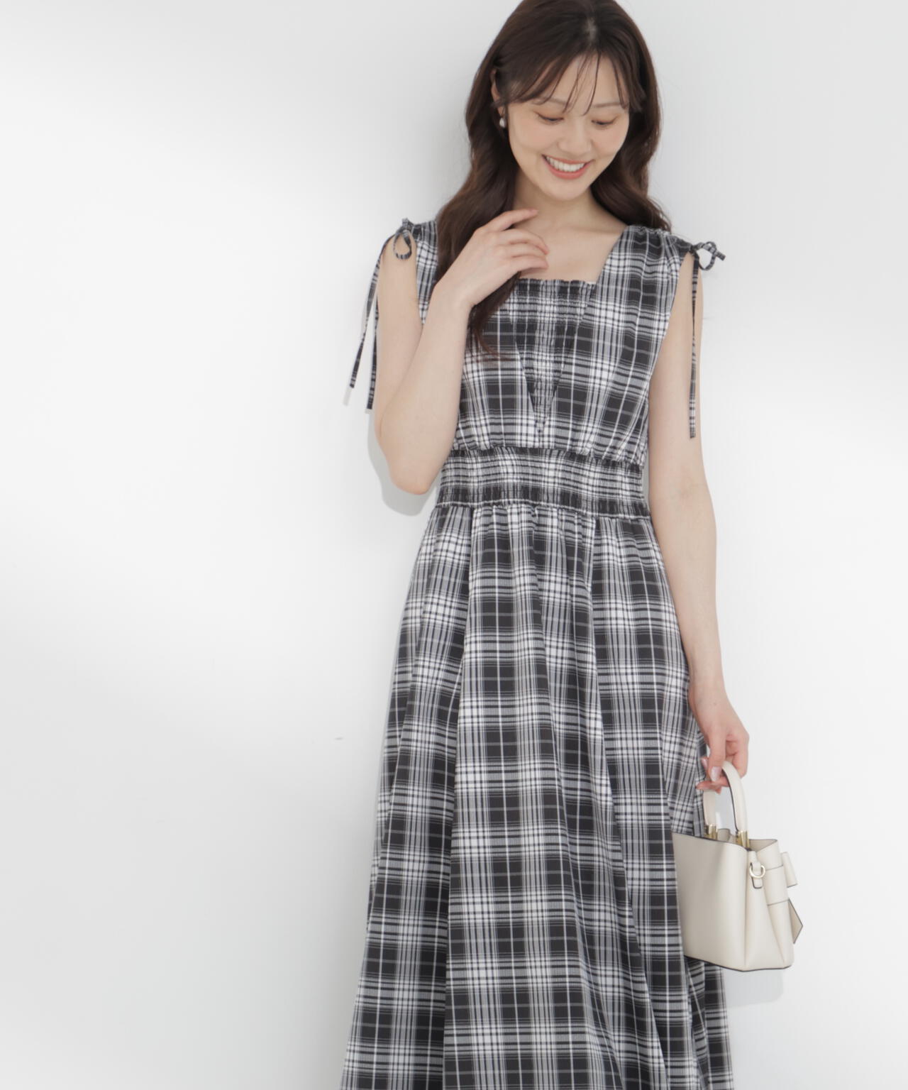 ショルダーリボンギャザーワンピース | PROPORTION BODY DRESSING