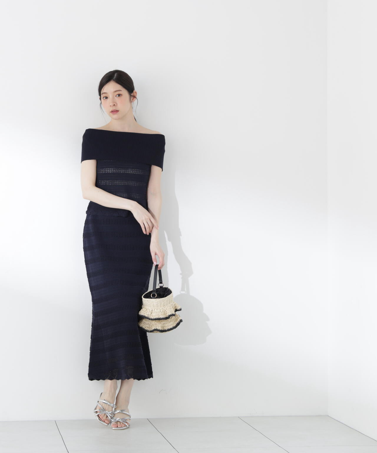 ＜中川紅葉さん着用＞透かし編みオフショルセットアップ