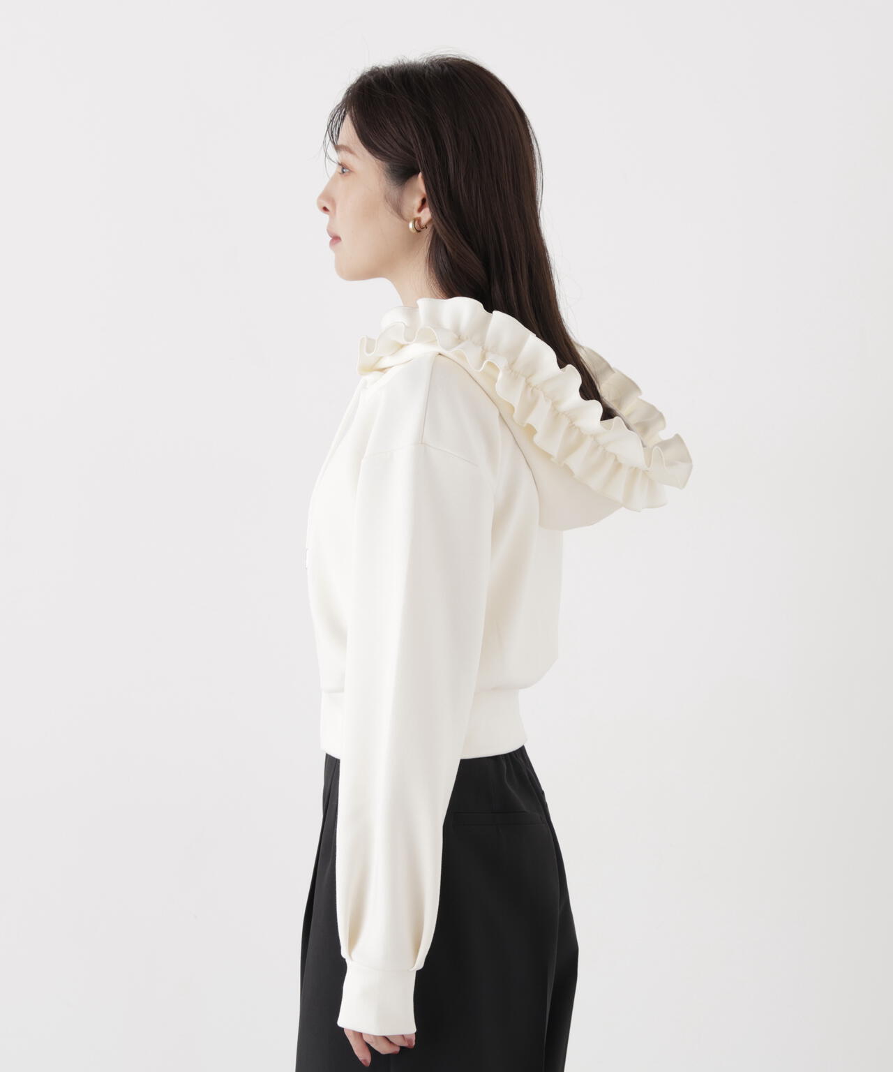 167cm 着用サイズ：FR